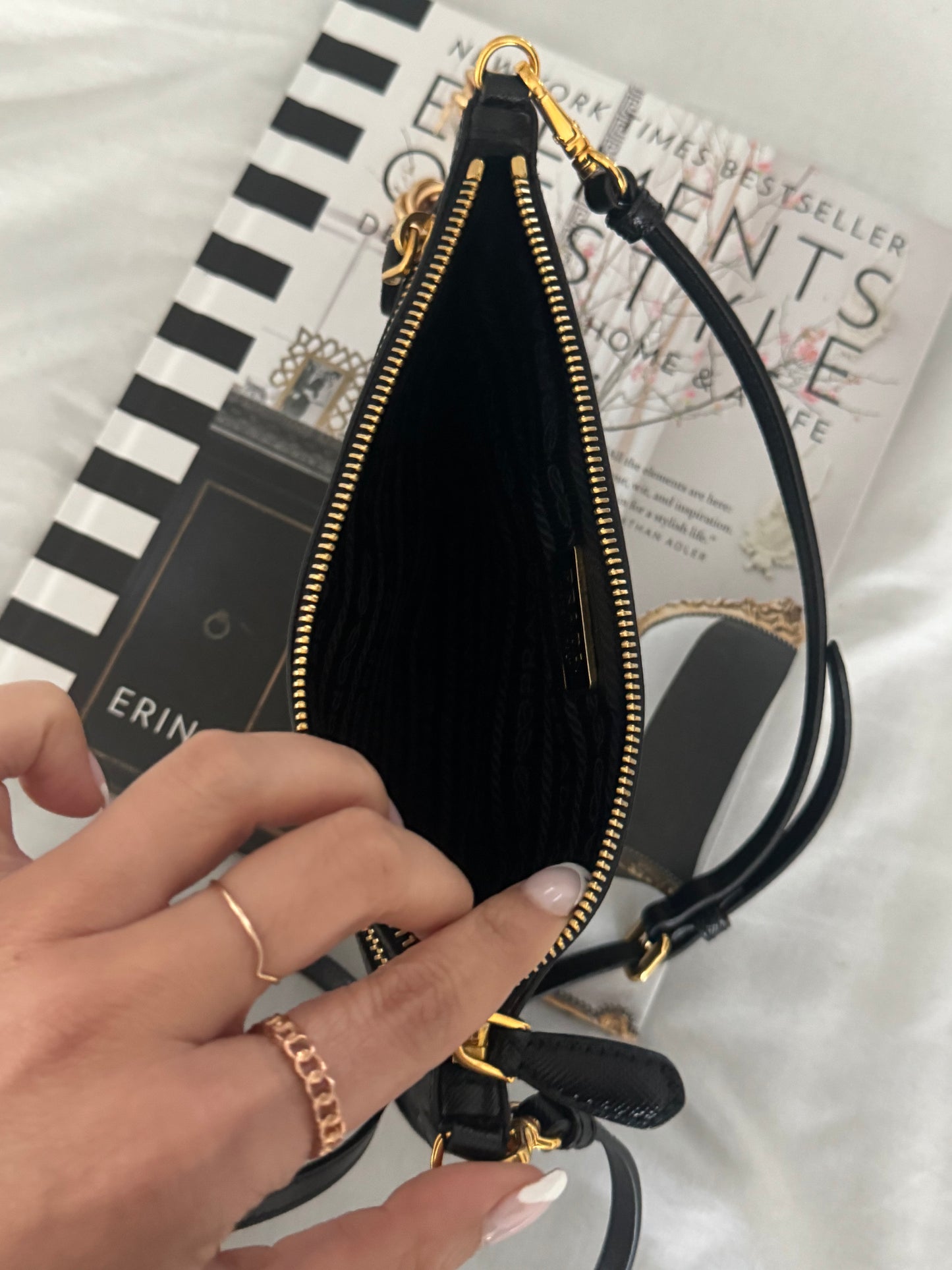 Pre-Owned Prada Saffiano Crossbody Bag