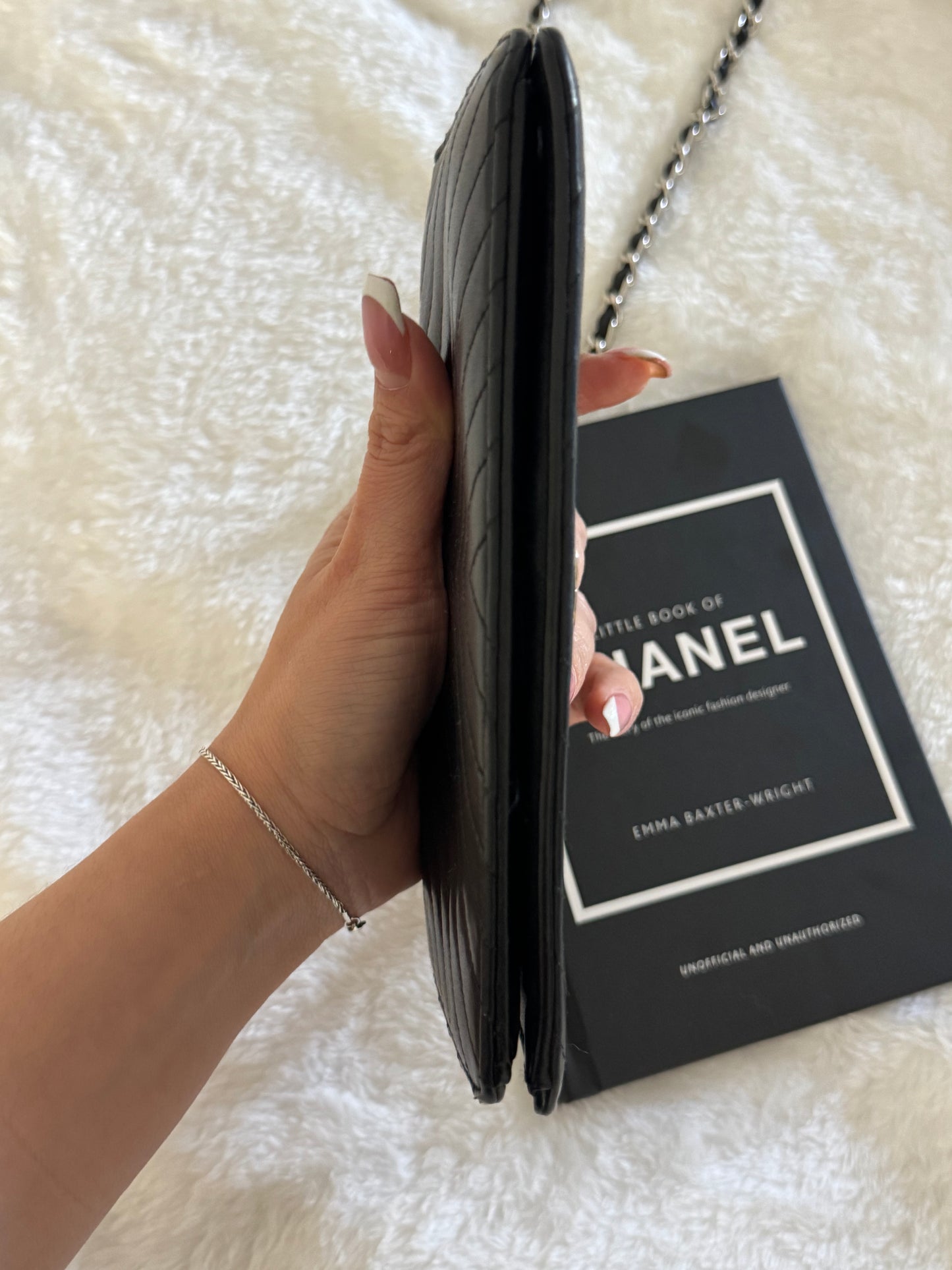 Pre-Owned Chanel Chevron Lambskin Wallet On Chain Crossbody Bag