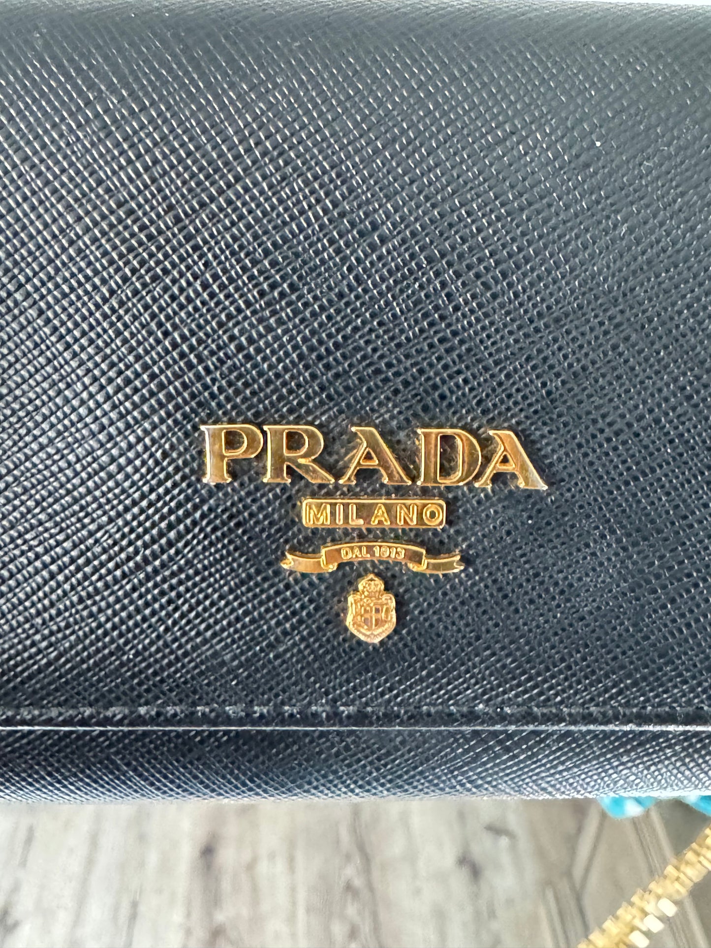 Pre-Owned PRADA Black Saffiano Leather Wallet with Chain Crossbody Bag