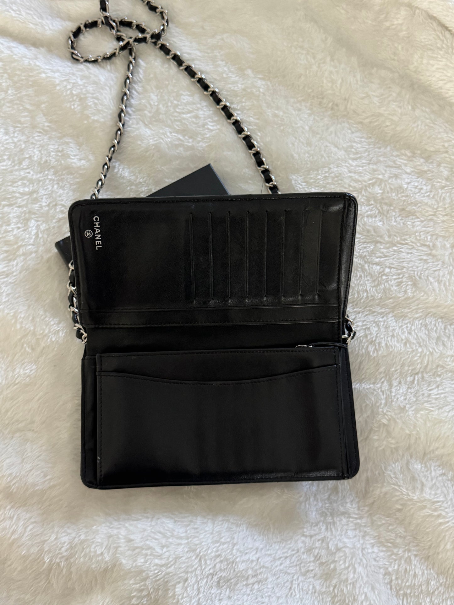 Pre-Owned Chanel Chevron Lambskin Wallet On Chain Crossbody Bag