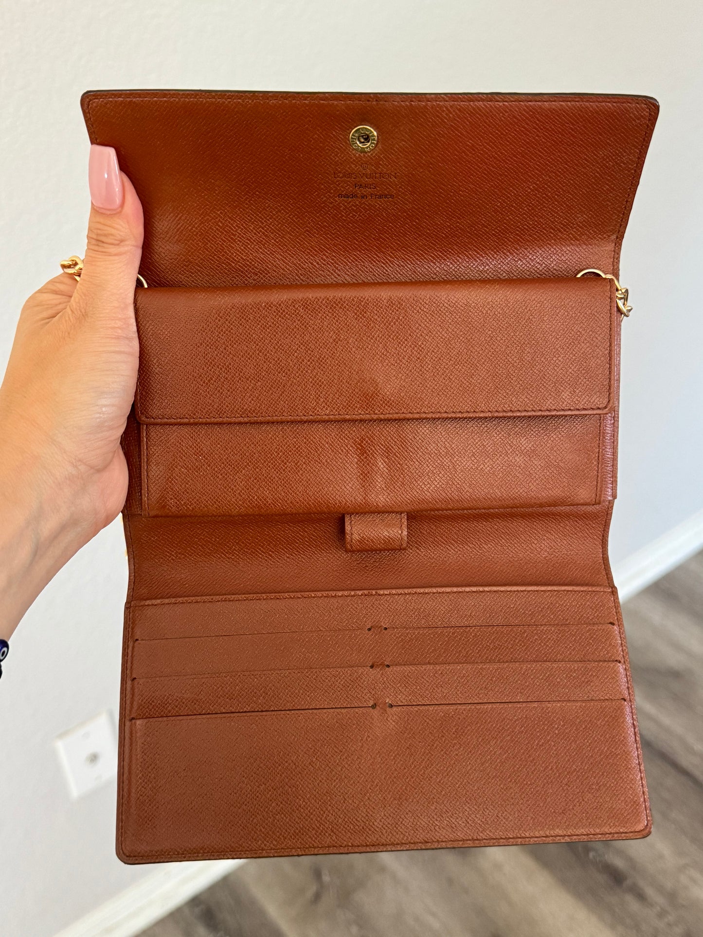 Pre-Owned Louis Vuitton Monogram Bi-Fold Wallet Crossbody Bag