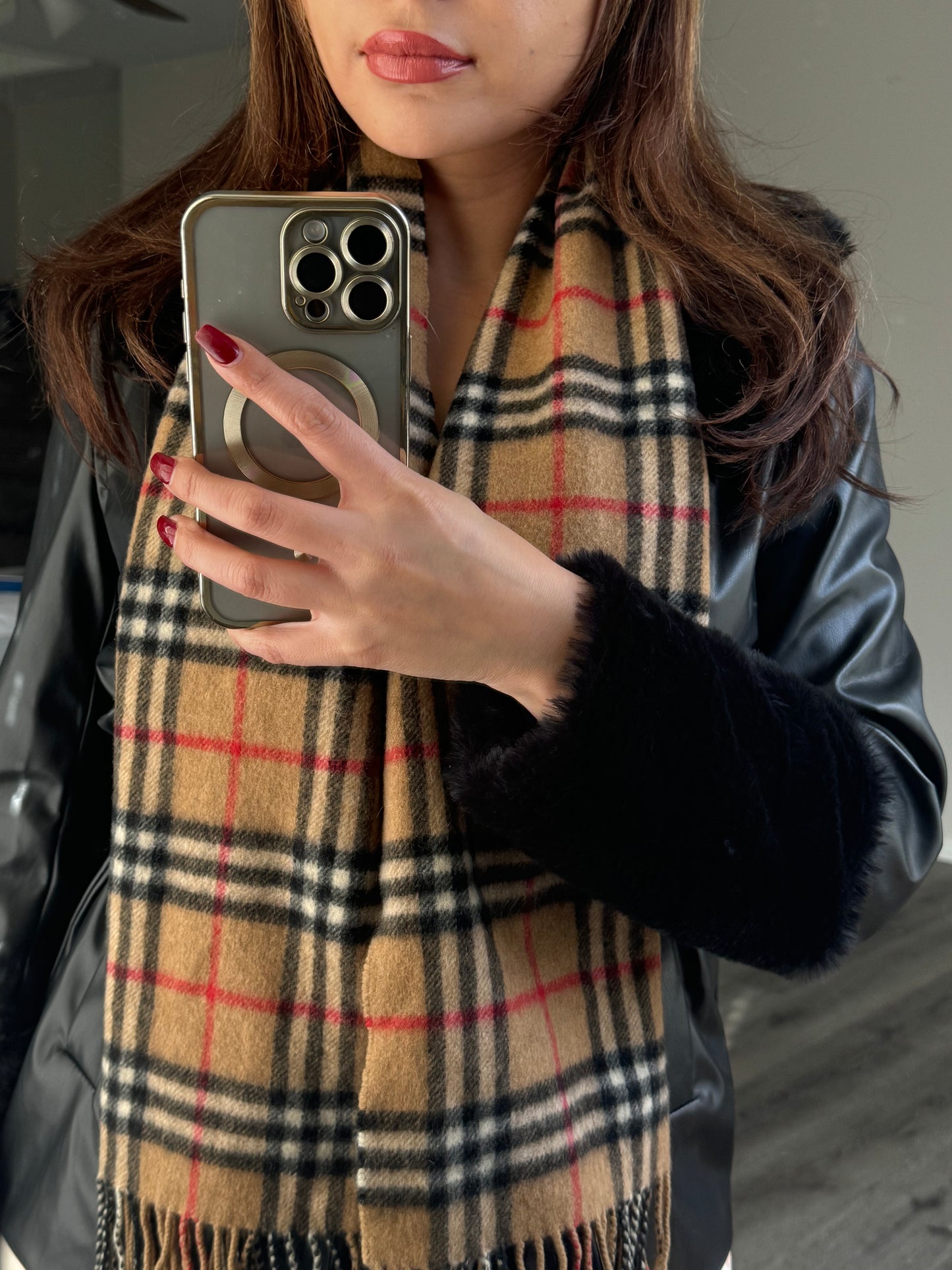 Pre-Owned Burberry Scarf