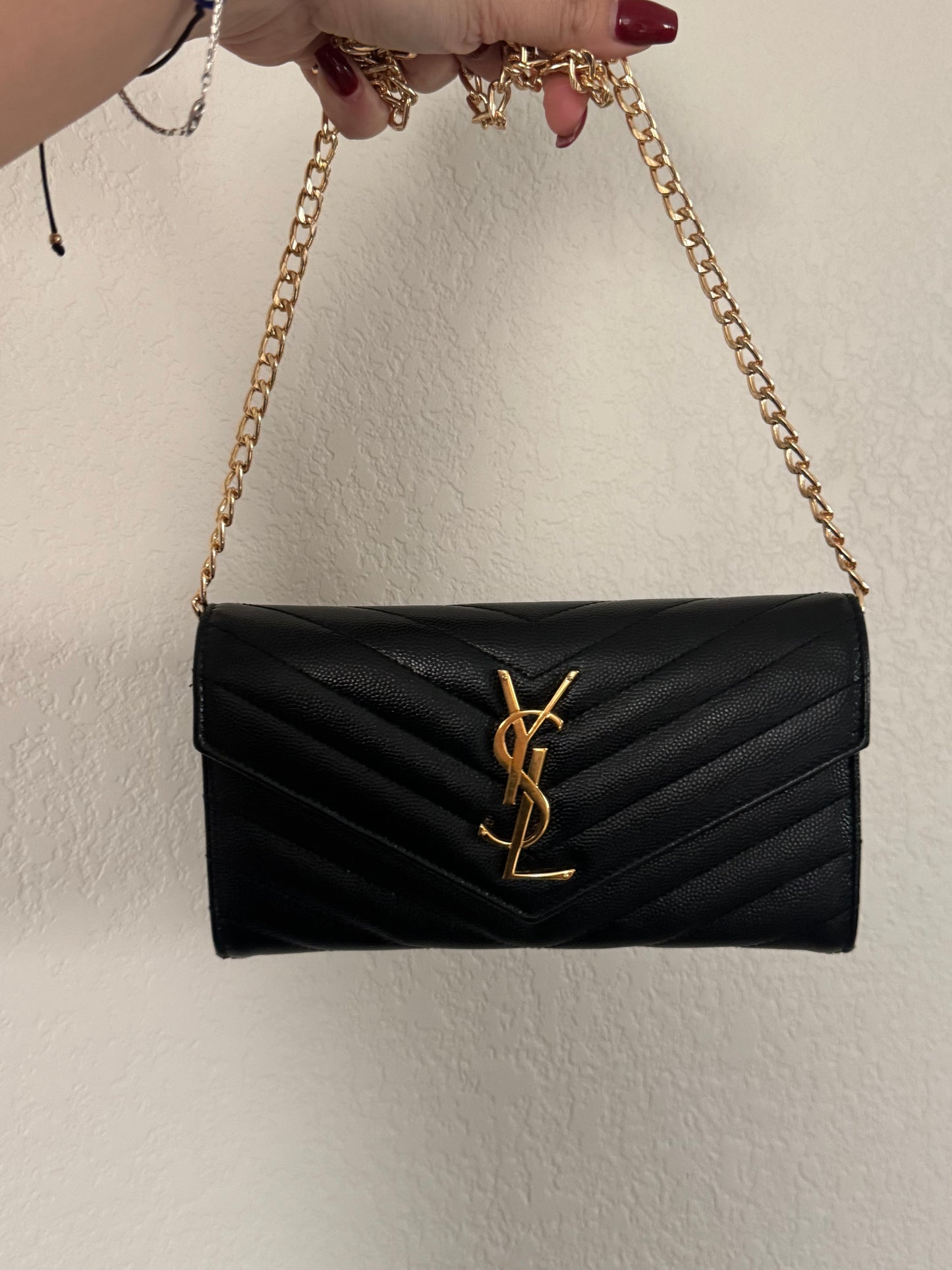 Pre-Owned Yves Saint Laurent Grain de Poudre Leather Flap Wallet Crossbody Bag