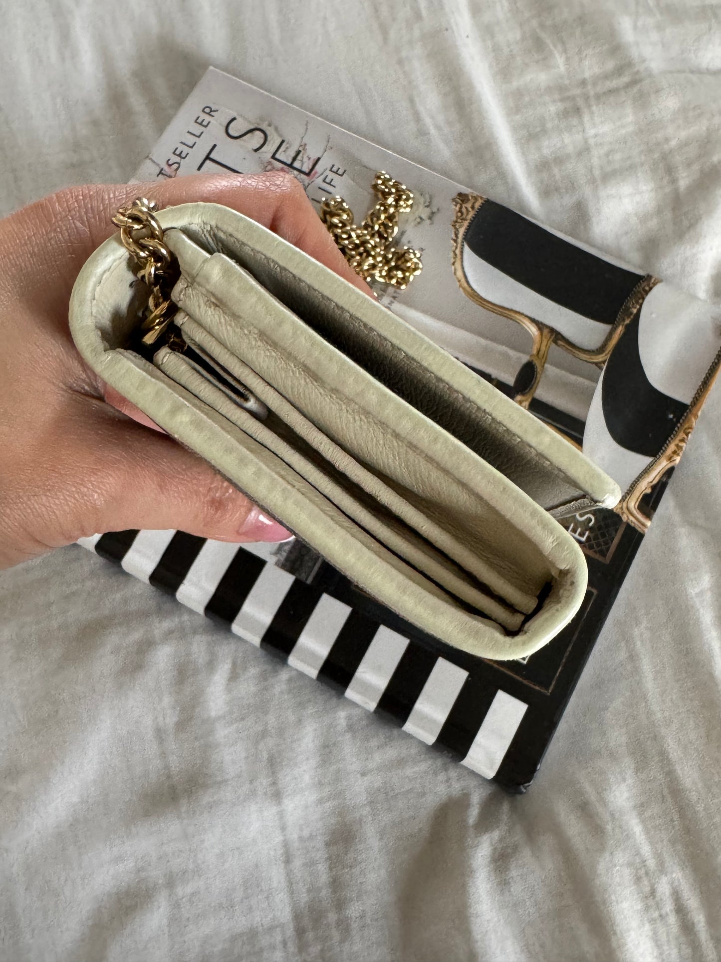 Pre-Owned Gucci
Horsebit 1955 Chain Wallet GG Coated Canvas