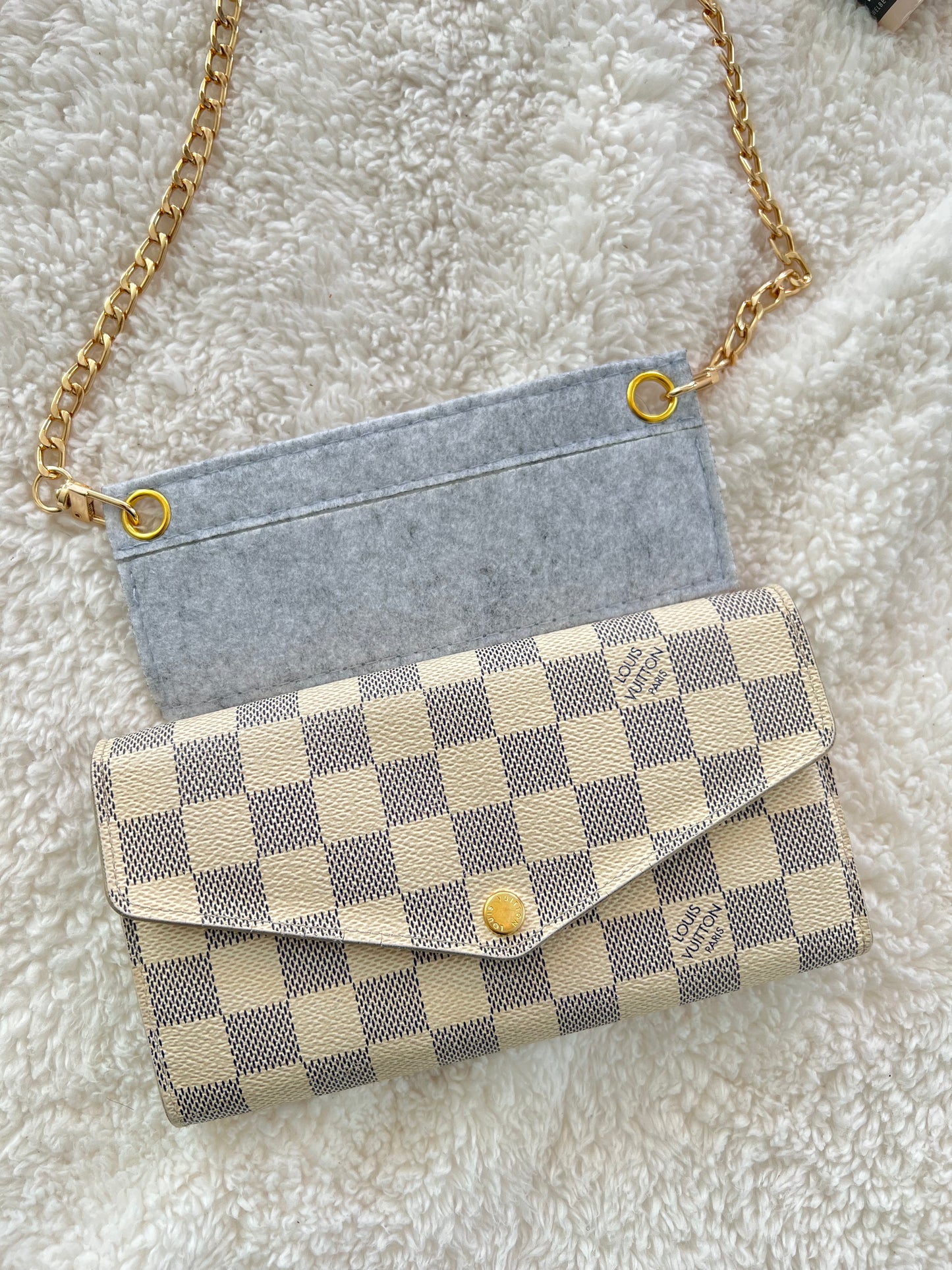 Pre-owned Louis Vuitton Damier Azur Sarah Wallet Crossbody Bag