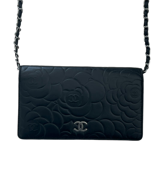 Pre-owned CHANEL Camellia Bi-Fold  wallet  on chain crossbody bag - Black