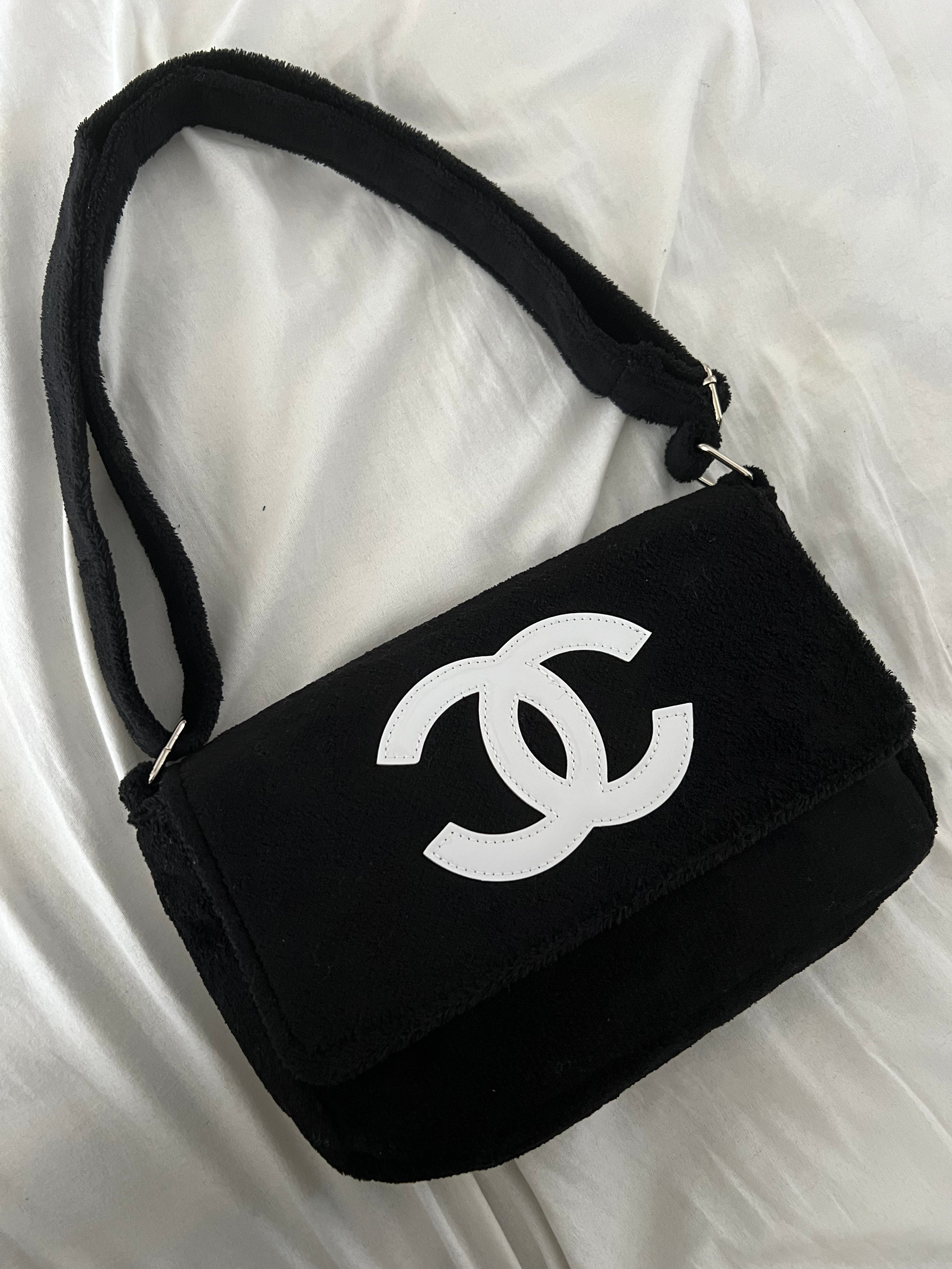 Chanel precision cc best sale vip shoulder bag