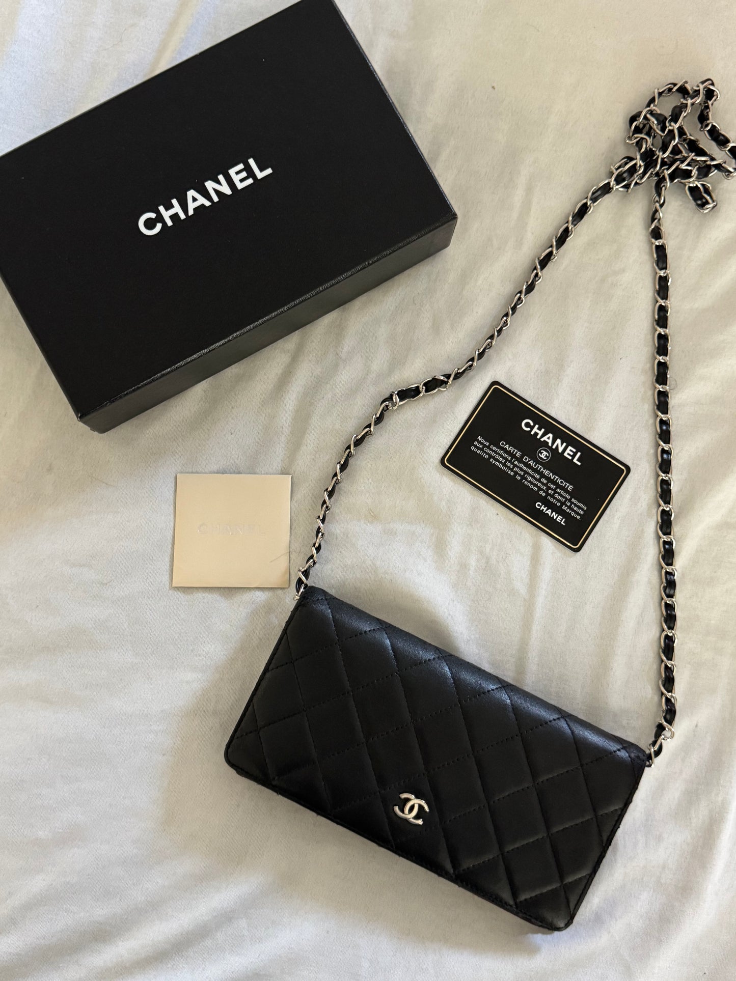 Pre-Owned CHANEL Lambskin Matelasse  wallet  on chain crossbody bag