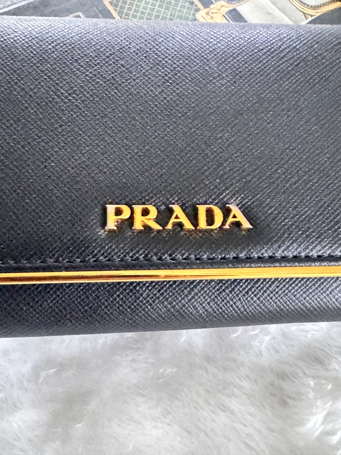 Pre-Owned Prada Saffiano Line Gold Logo Wallet On Chain Crossbody Bag-Black