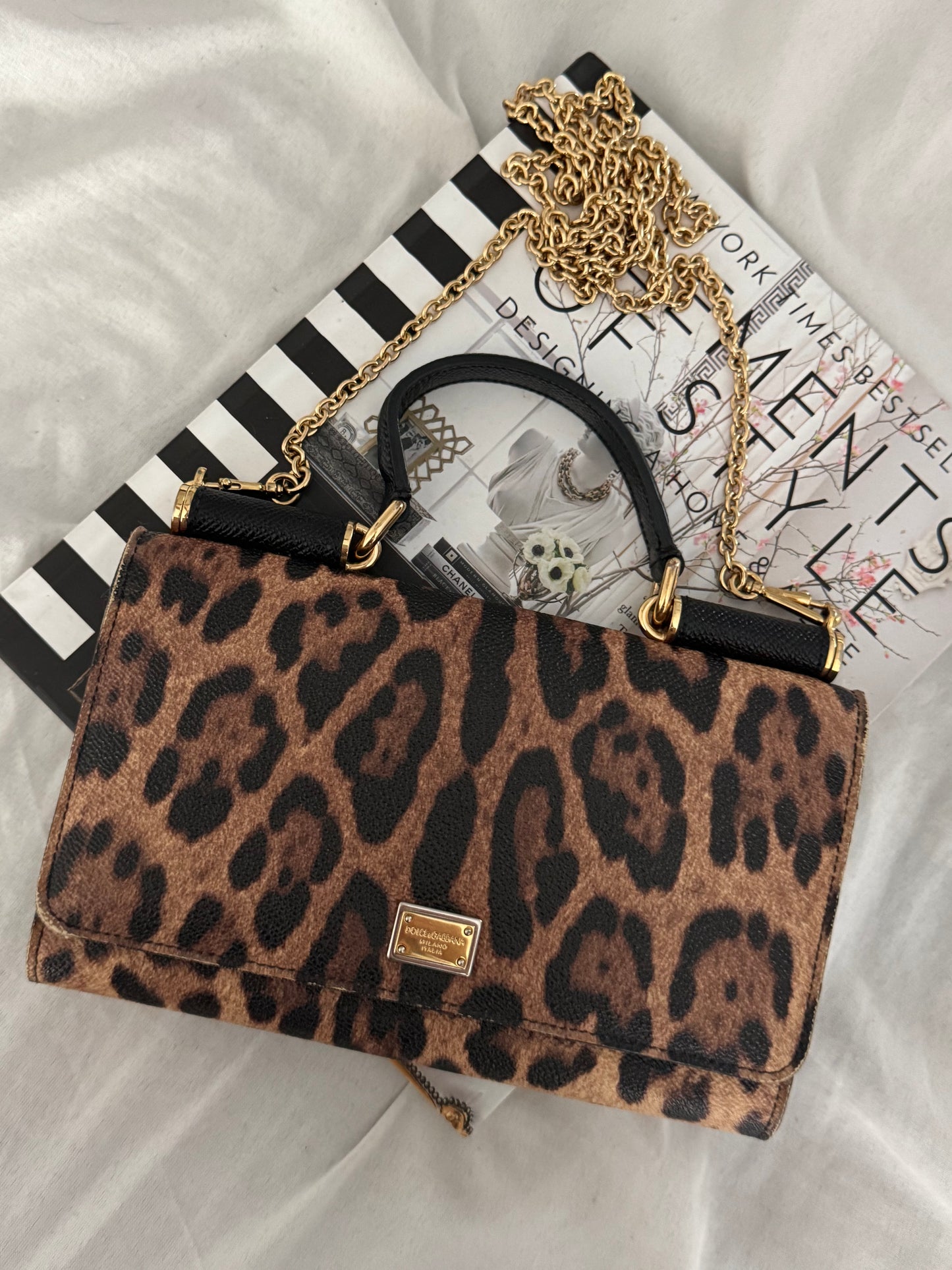 Pre-Owned Dolce&Gabbana Sicily Leather Crossbody Bag