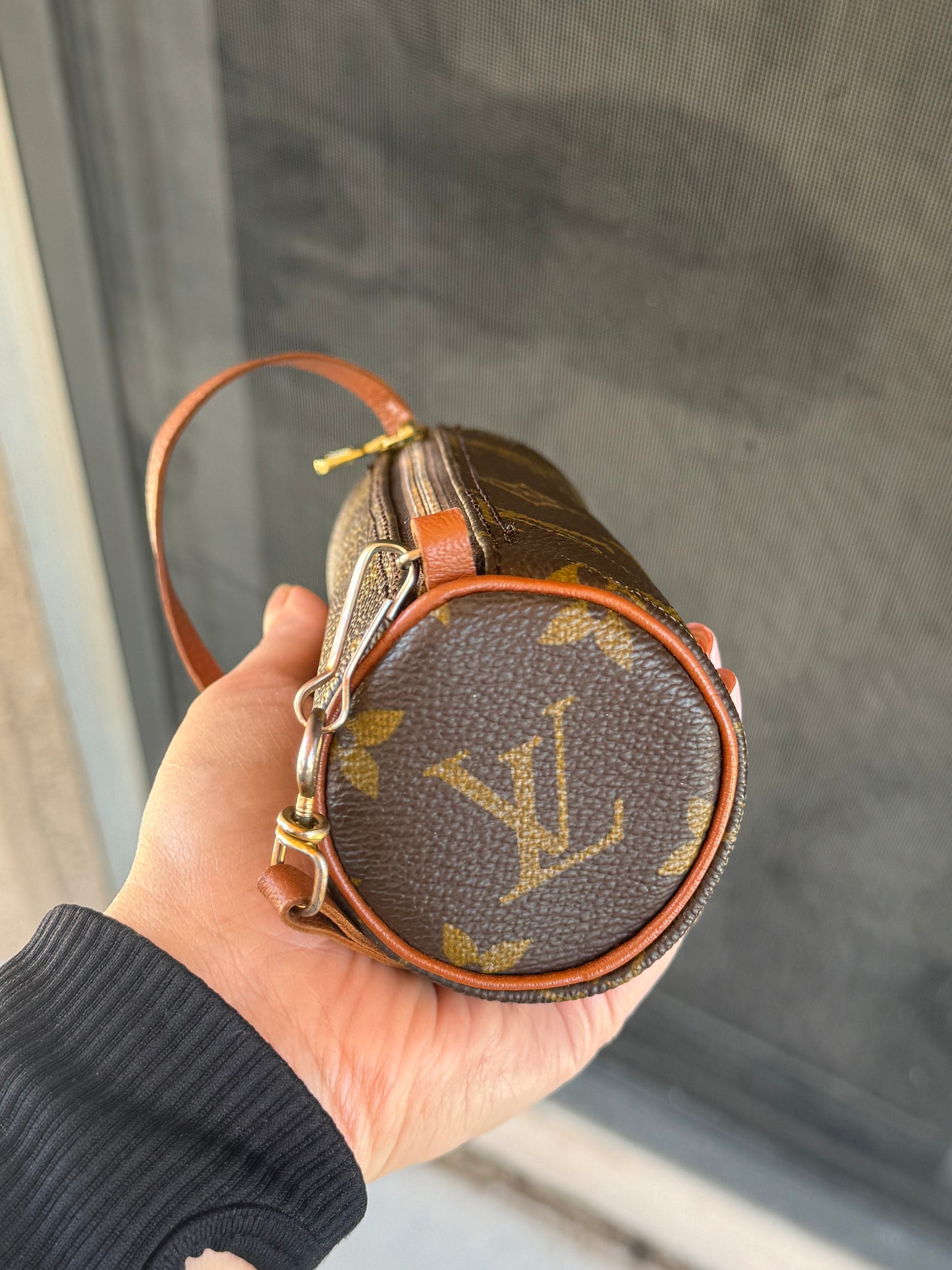 Pre-Owned Louis Vuitton Papillon 30 with Companion