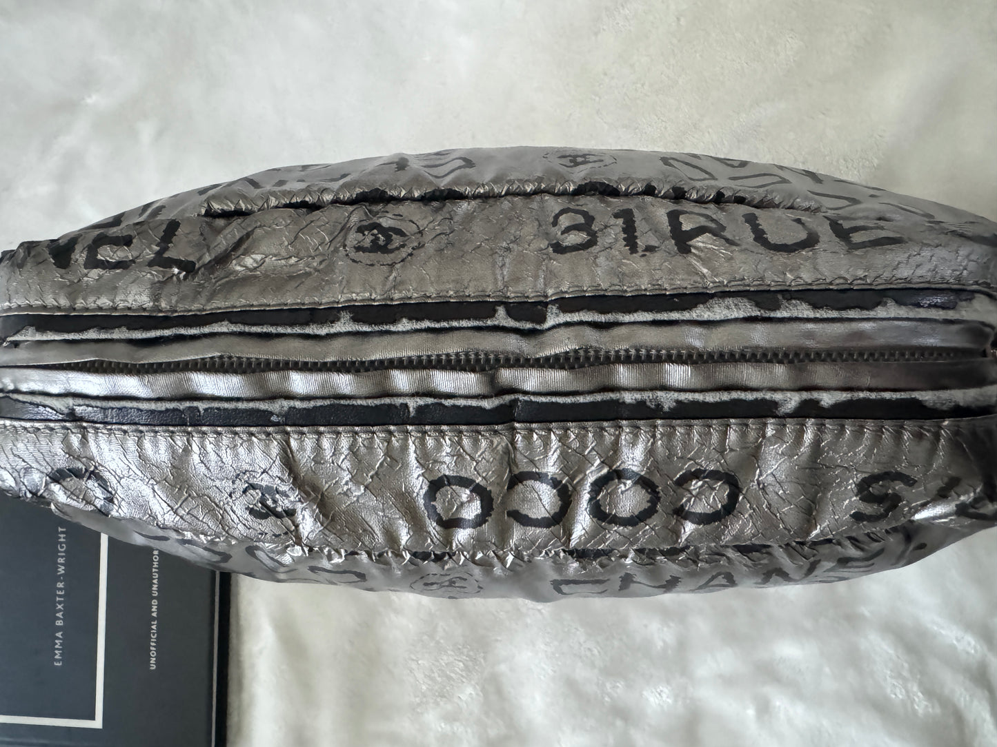 Pre-Owned Chanel Unlimited Messenger Bag
