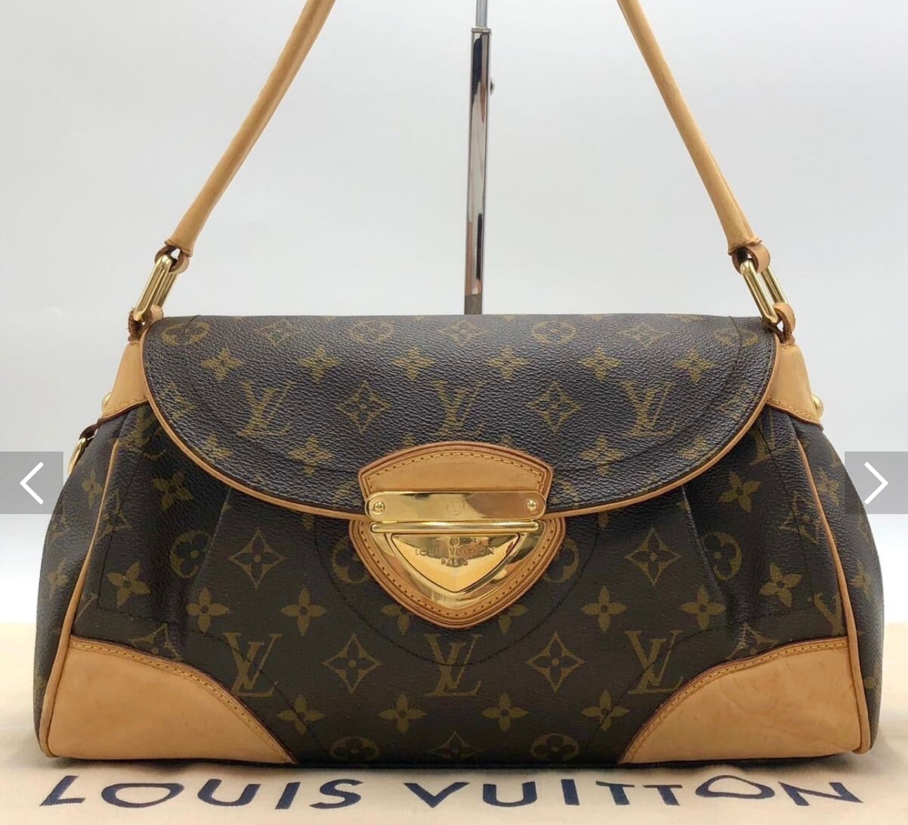 Pre-Owned Louis Vuitton Beverly
MM Shoulder Bag