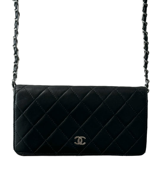 Pre-owned Chanel Lambskin Matelasse Long Wallet Crossbody Bag