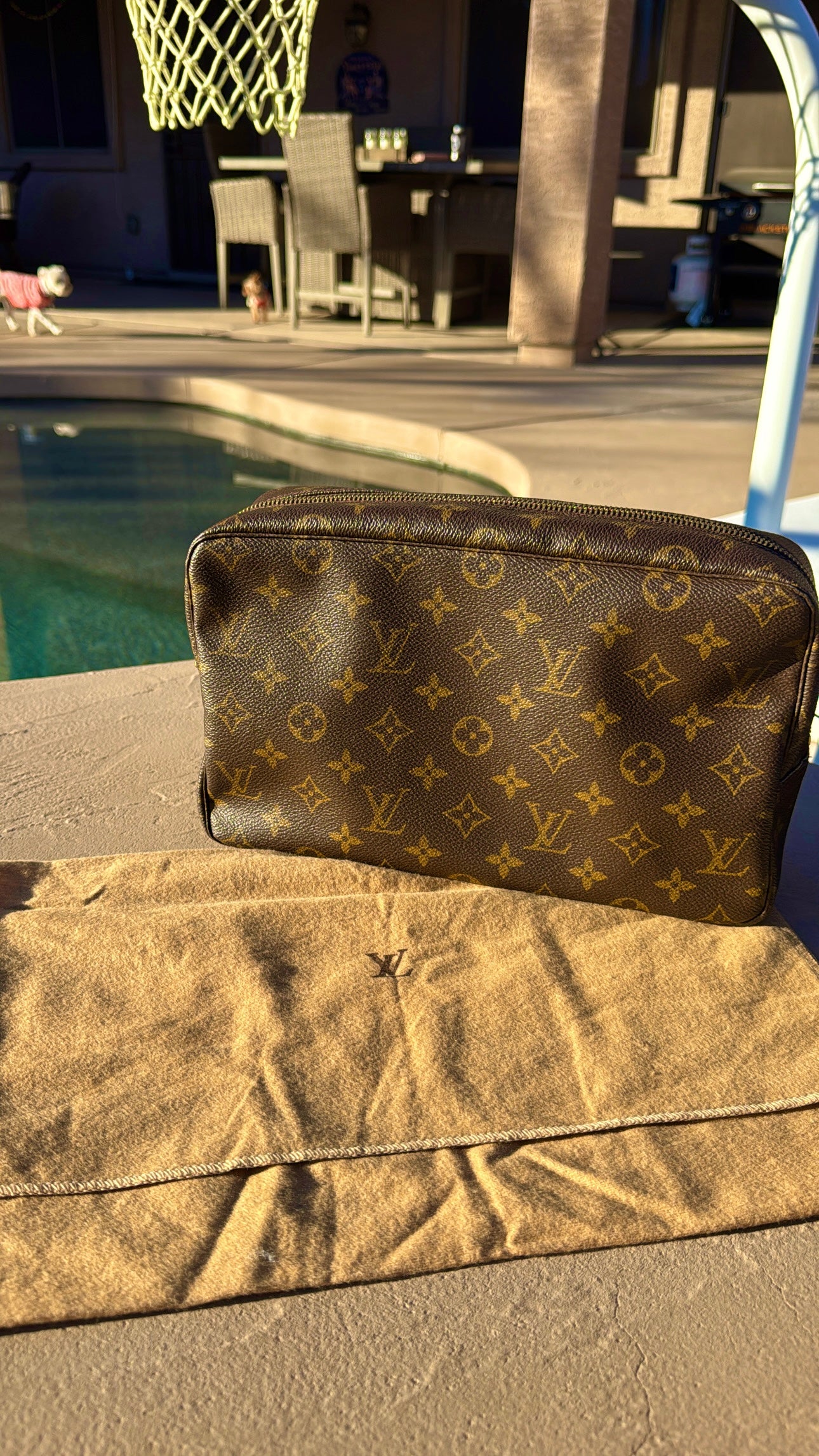 Pre-Owned Louis Vuitton Monogram Trousse Toilette 28 Cosmetic Pouch Clutch Bag