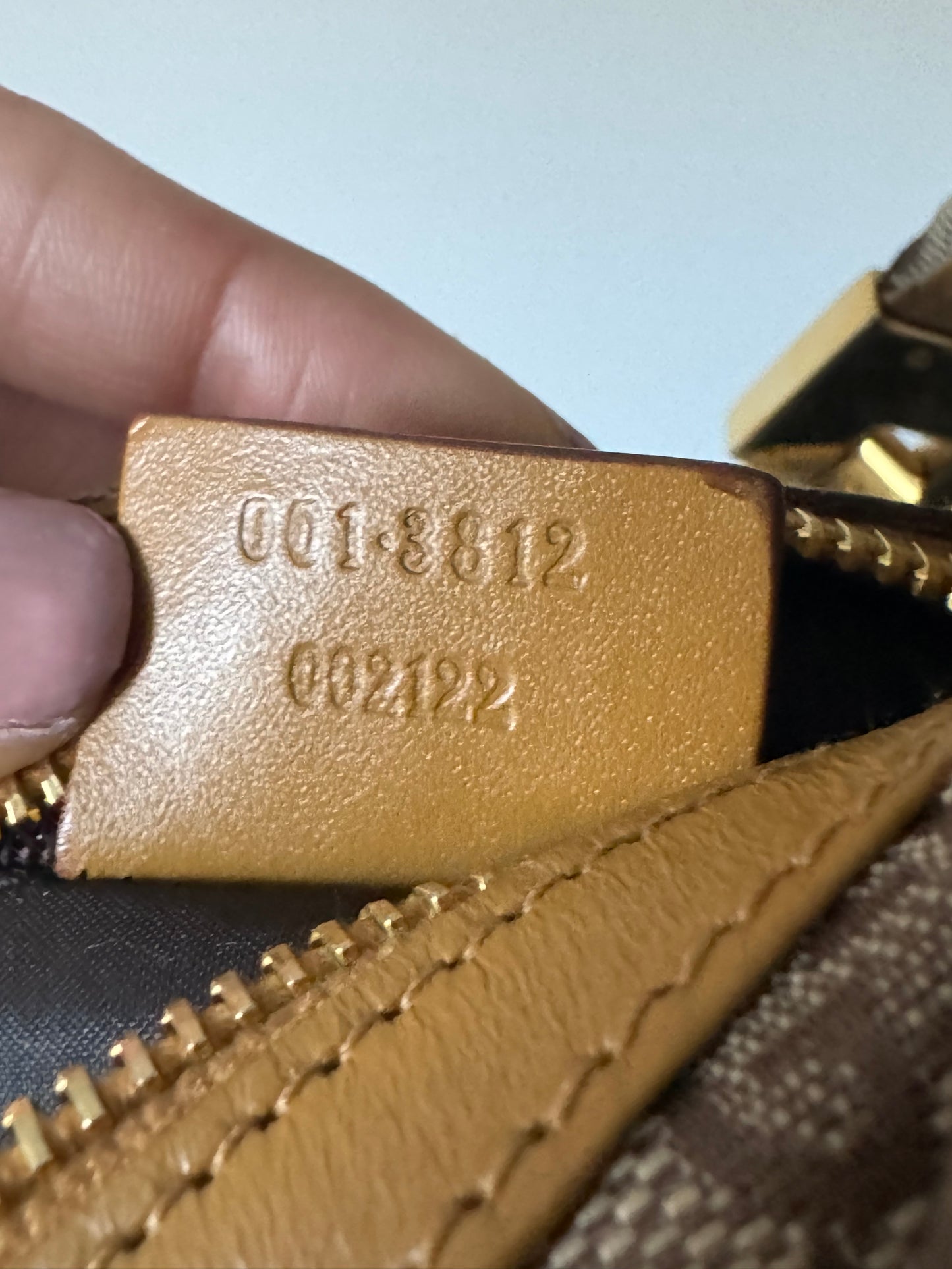 Pre-Owned Gucci Monogram Shoulder Bag