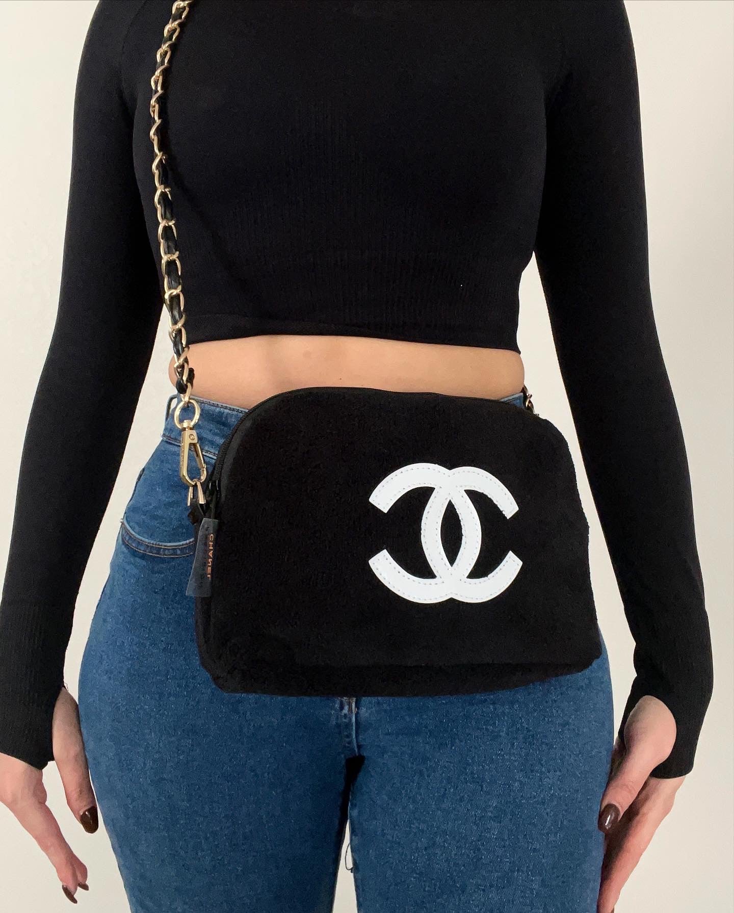 Pre-owned Chanel Terry Cloth Black Patent Crossbody Bag (CHANEL PRÉCISION)