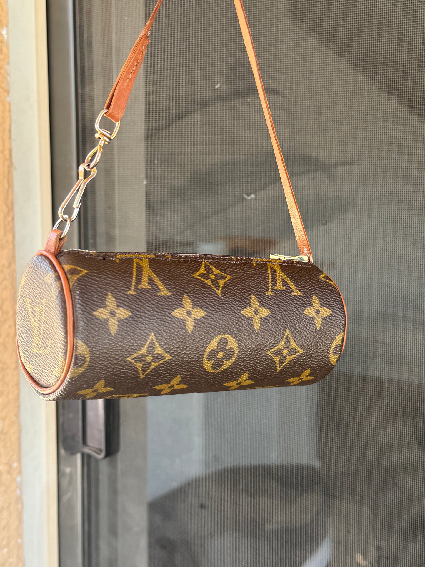 Pre-Owned Louis Vuitton Papillon 30 with Companion