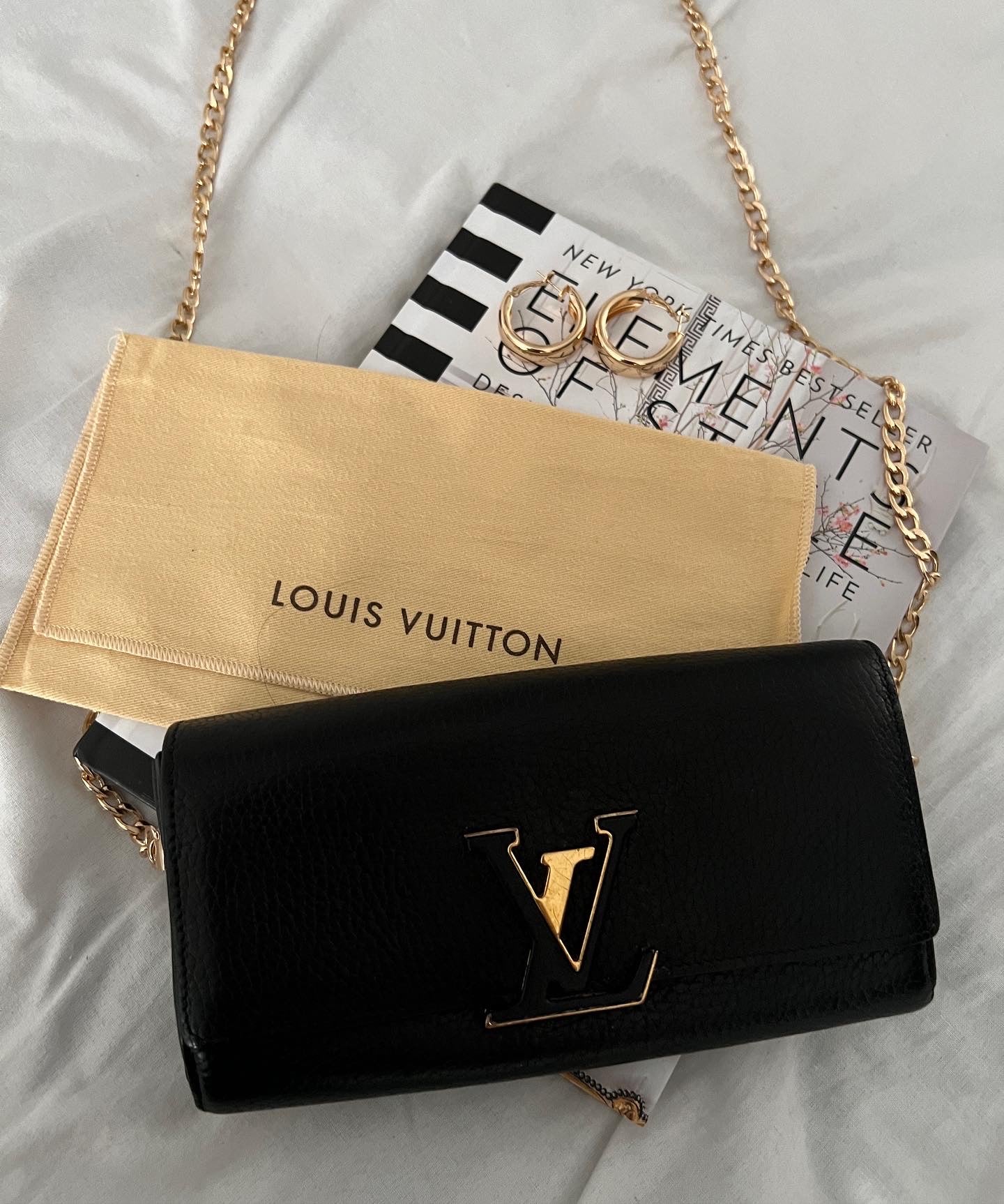 Pre-owned Louis Vuitton Capucines Leather Wallet On Chain Crossbody Bag