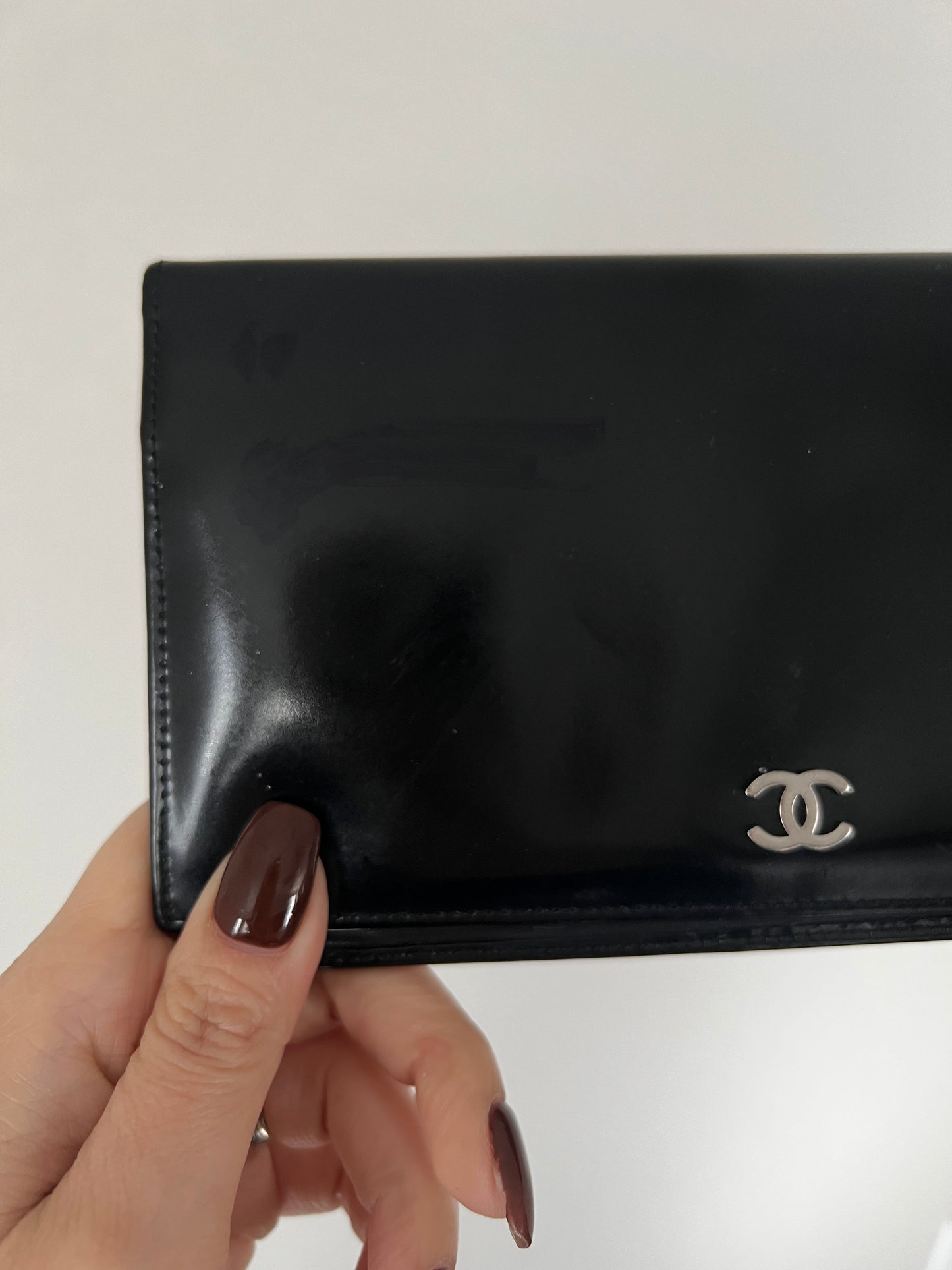 Pre-owned Chanel CC Logo Wallet On Chain