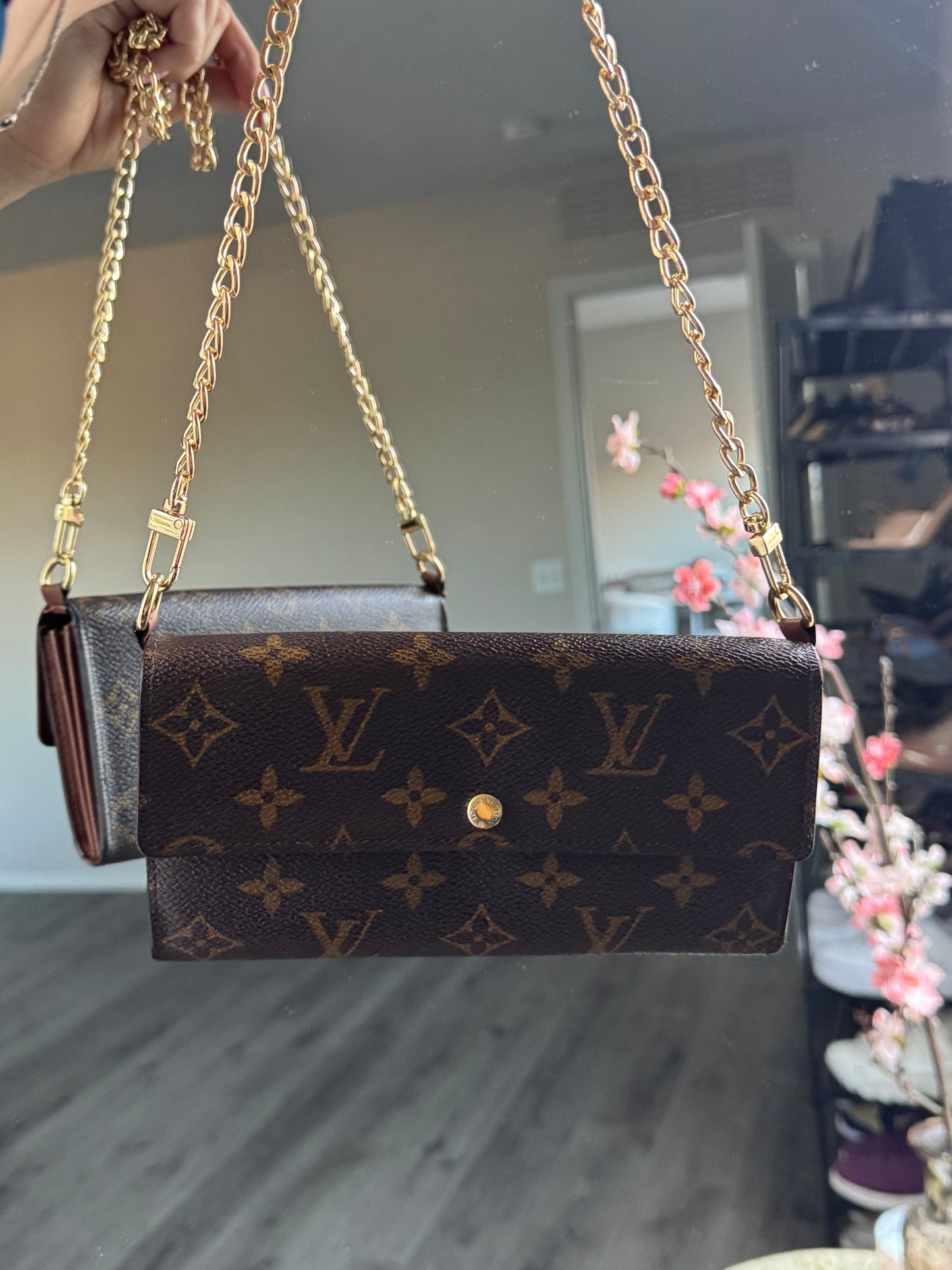 Pre-Owned  Louis Vuitton Monogram Wallet Crossbody Bag