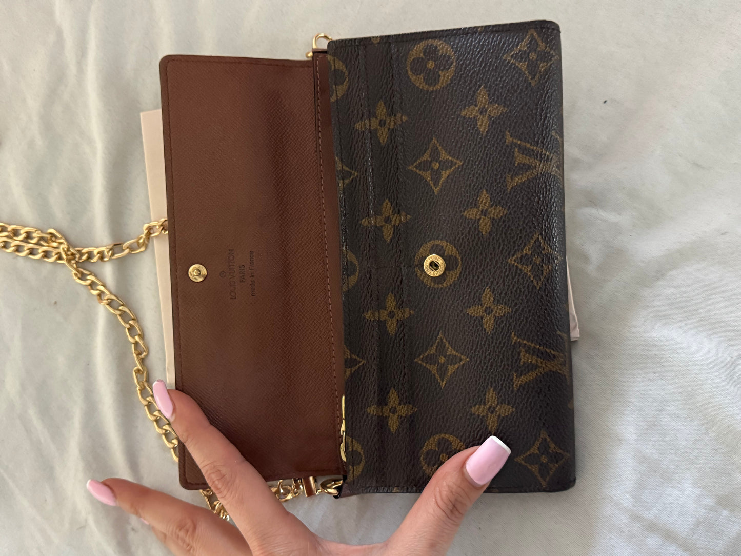 Pre-Owned  Louis Vuitton Monogram Wallet Crossbody Bag