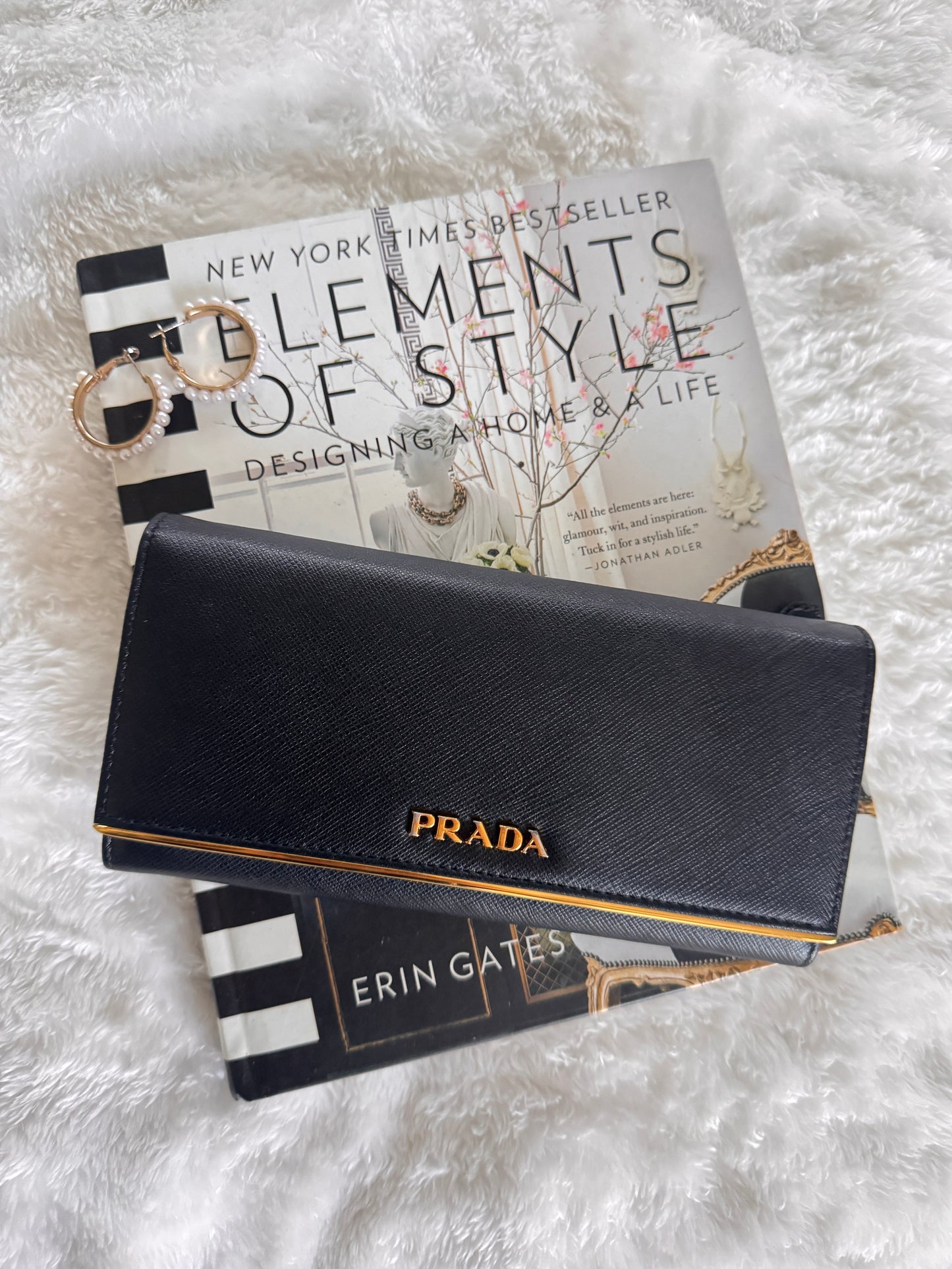 Pre-Owned Prada Saffiano Line Gold Logo Wallet On Chain Crossbody Bag-Black