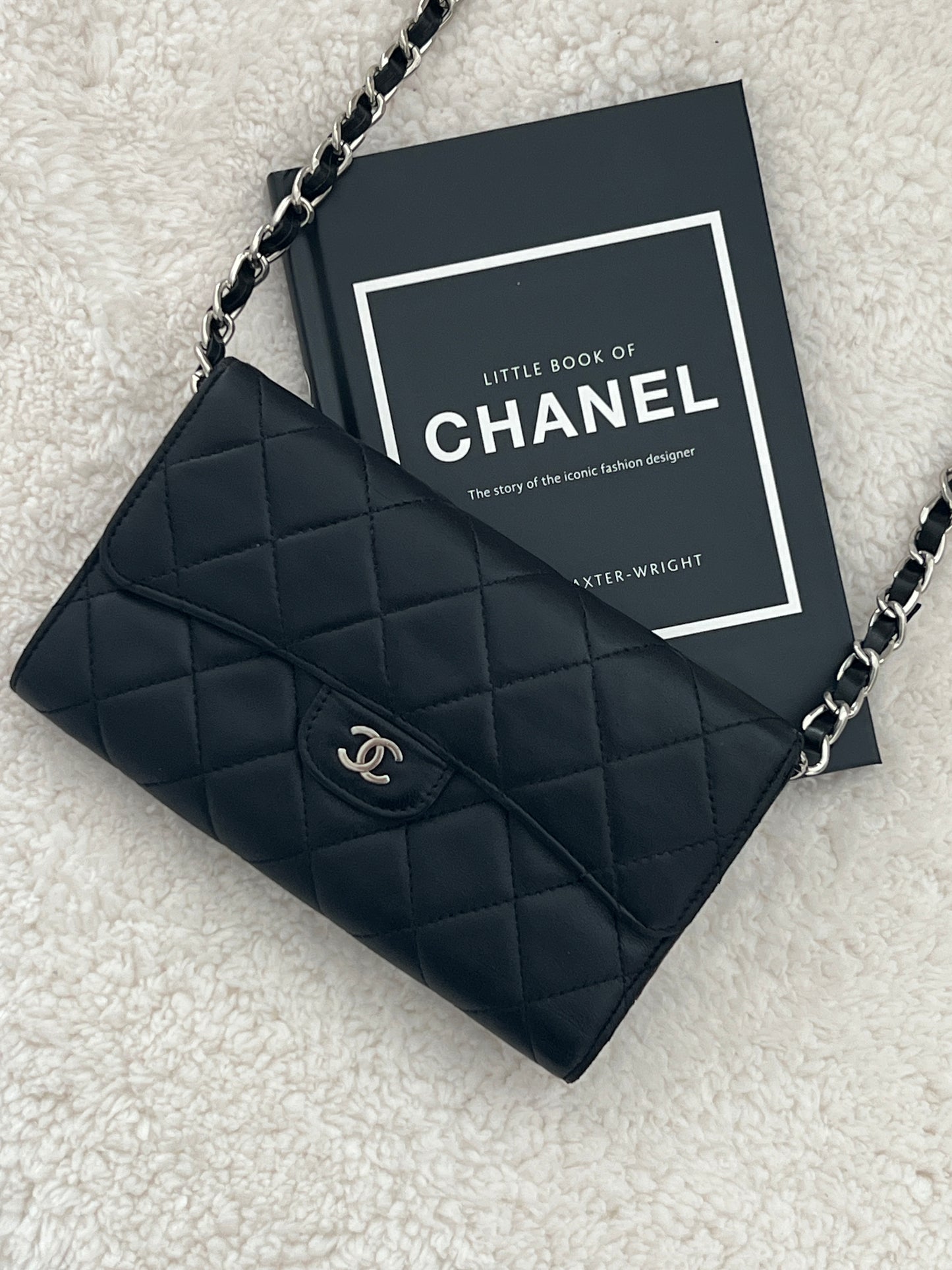 Pre-owned CHANEL Matelasse  wallet  on chain crossbody bag