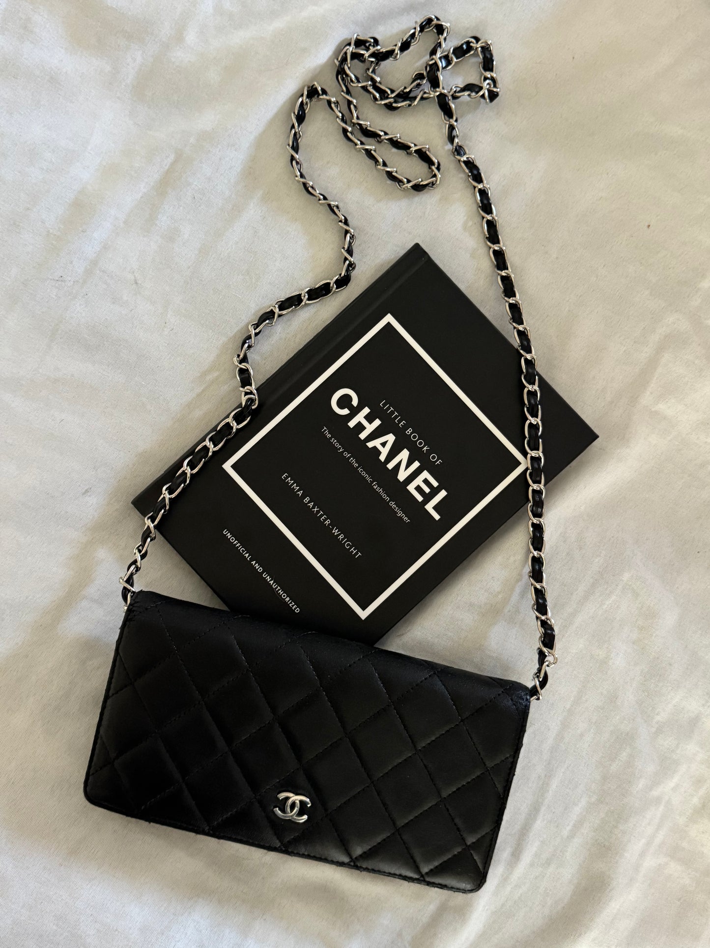 Pre-Owned CHANEL Lambskin Matelasse  wallet  on chain crossbody bag