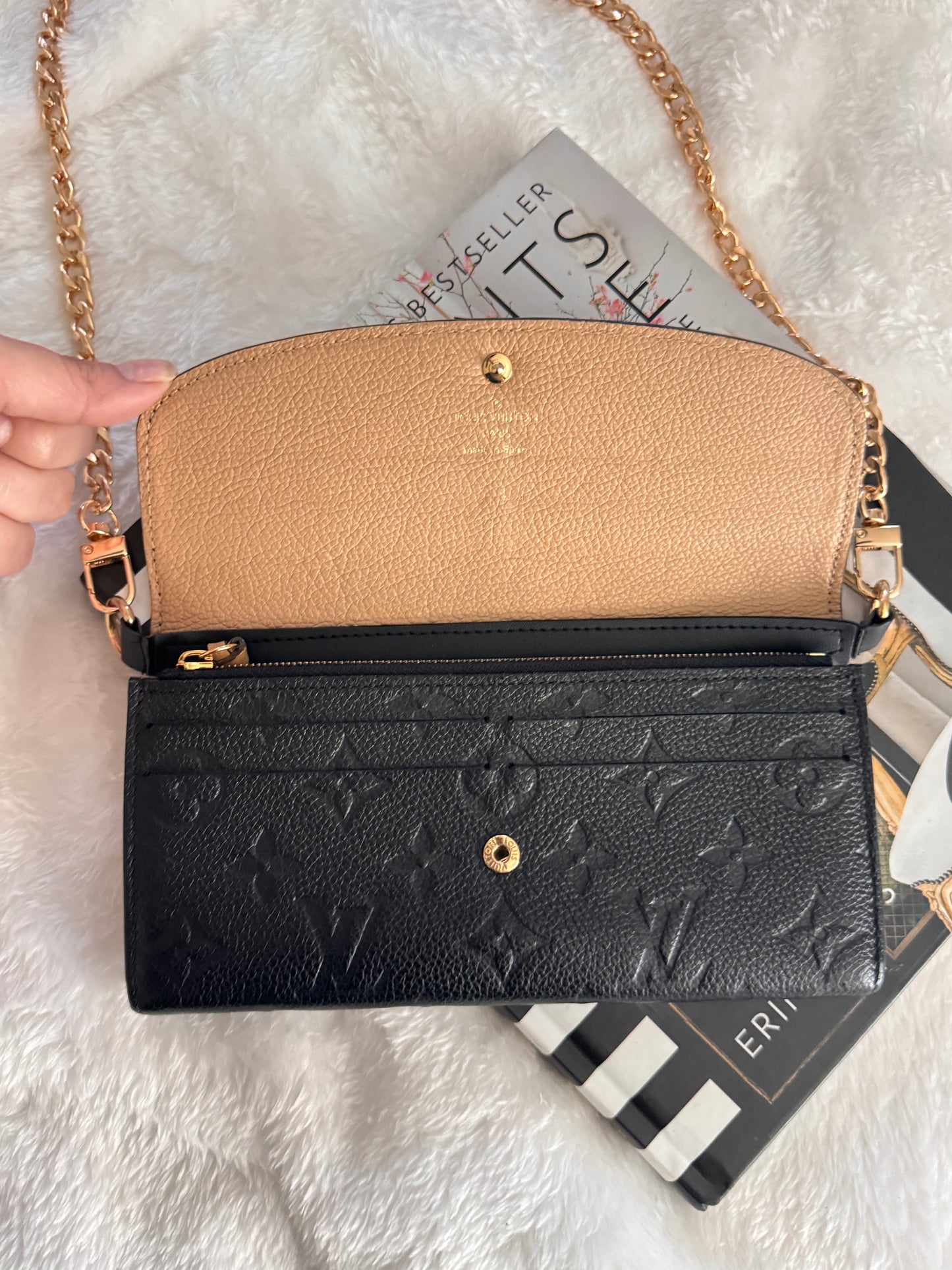Pre-Owned Louis Vuitton Empreinte Emilie Wallet On Chain - Black Dune