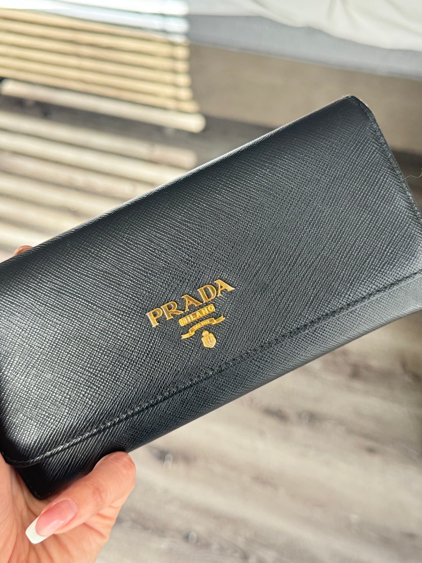 Pre-Owned  PRADA Black Saffiano Leather Wallet with Chain Crossbody Bag