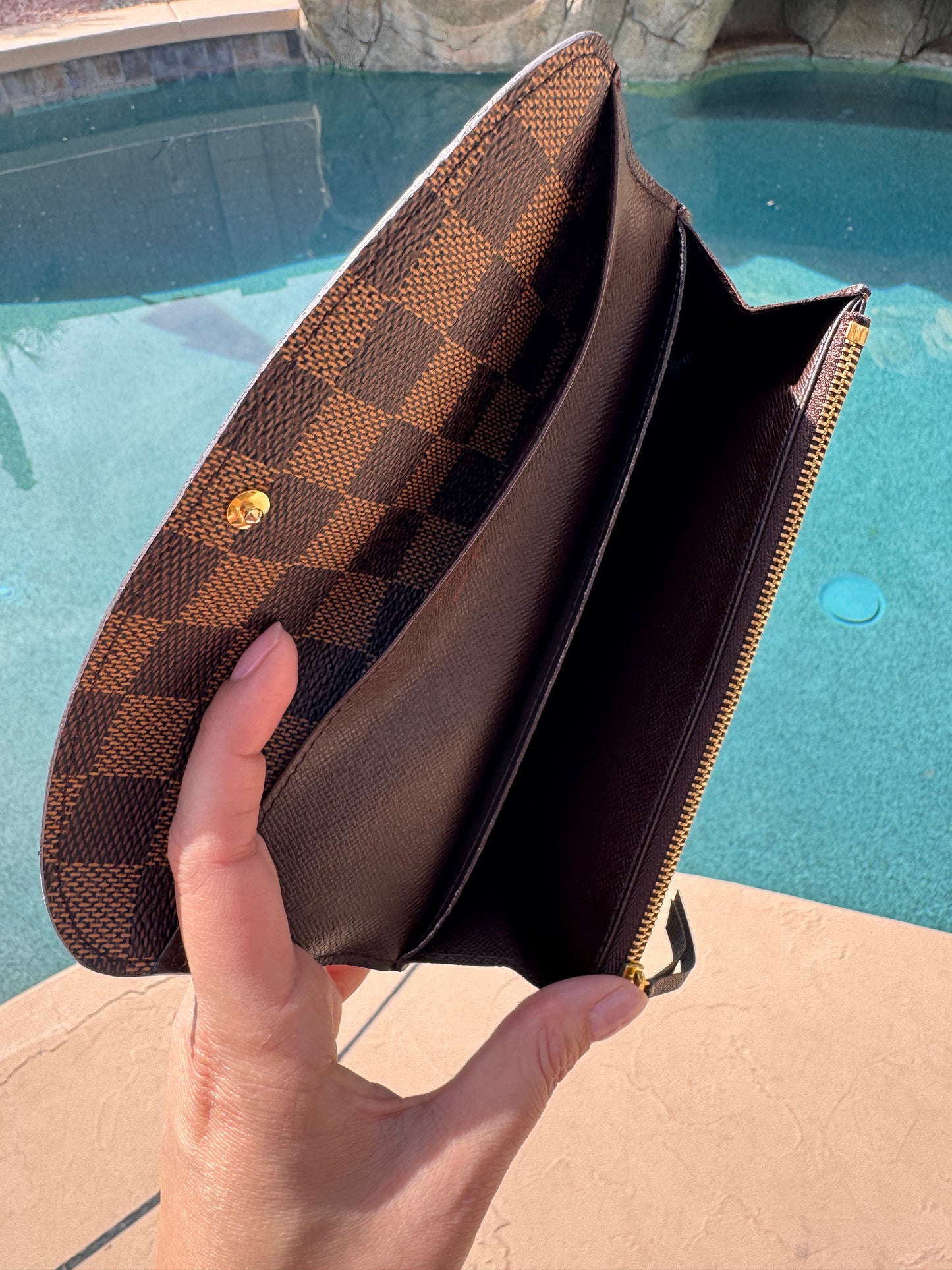 Pre-Owned Louis Vuitton Portefeuille Emilie Damier Wallet Crossbody Bag
