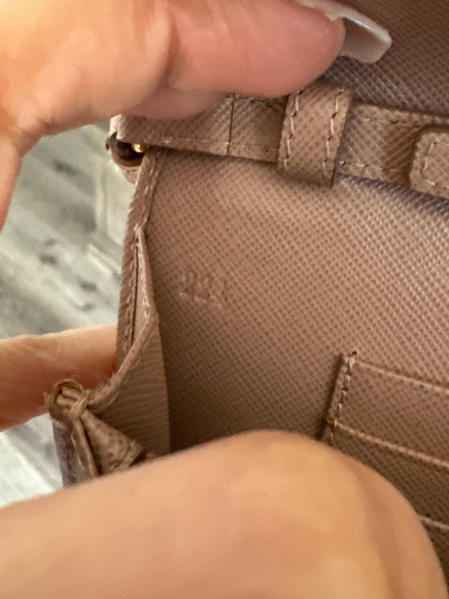 Pre-Owned Prada Saffiano Bag