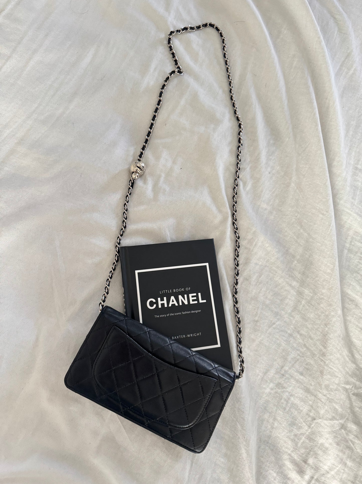 Pre-Owned CHANEL Lambskin Matelasse wallet on chain crossbody bag