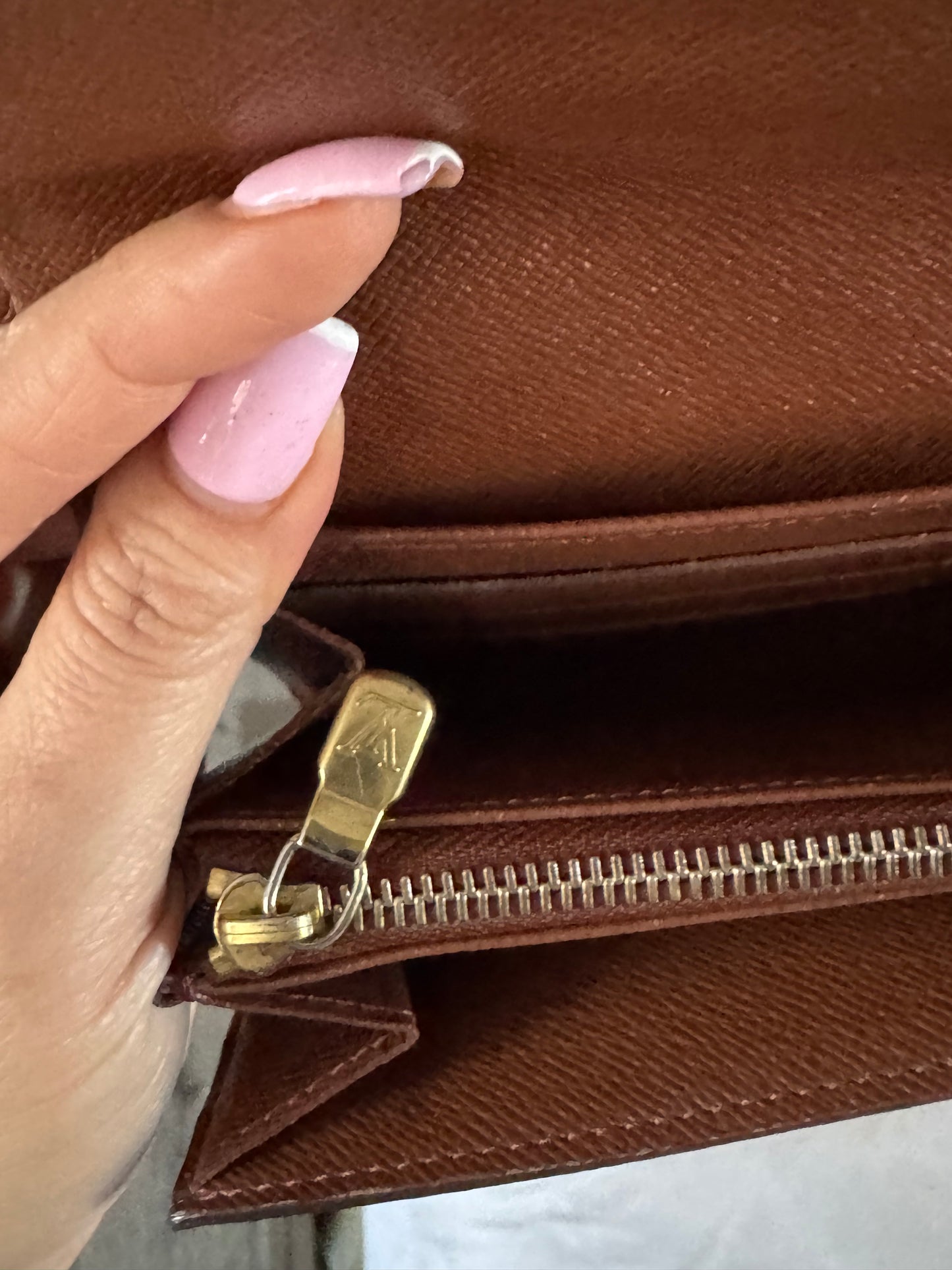 Pre-Owned  Louis Vuitton Monogram Wallet Crossbody Bag