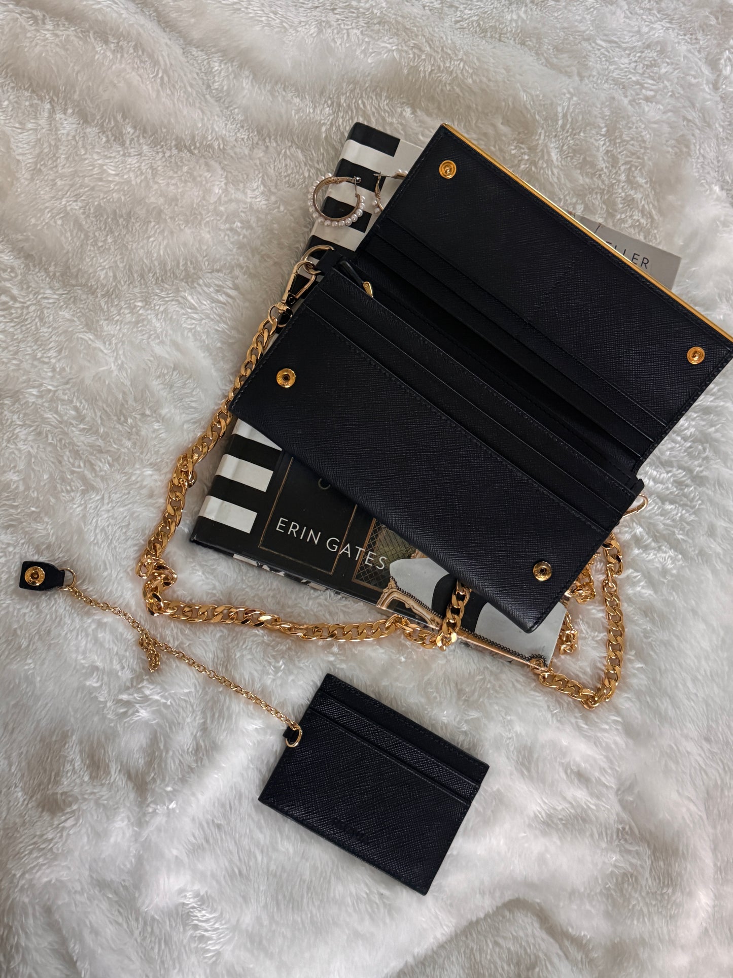 Pre-Owned Prada Saffiano Line Gold Logo Wallet On Chain Crossbody Bag-Black