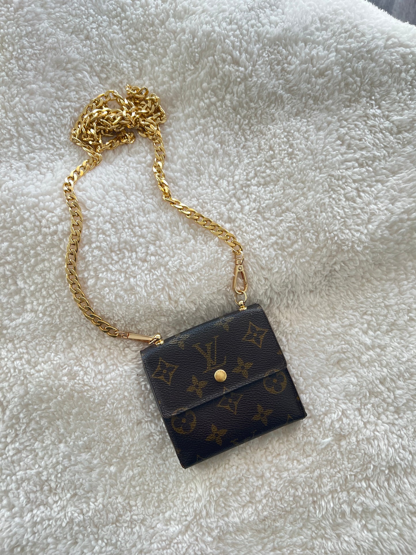 Pre-owned Louis Vuitton Wallet on chain crossbody Bag mini