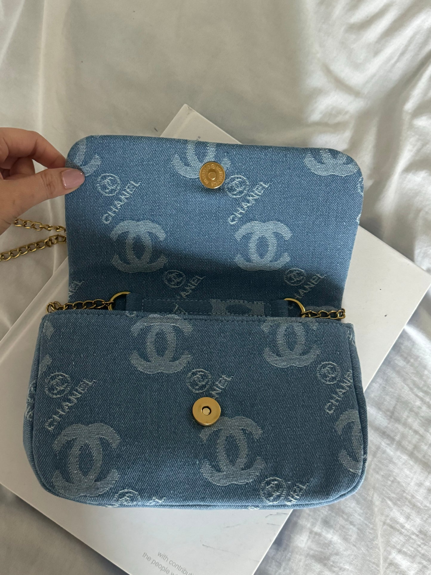 N E W  CHANEL Denim VIP Gift Crossbody Bag