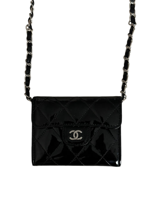 Pre-Owned Chanel Patent Quilted Flap Card Holder Wallet On Chain Mini Bag
