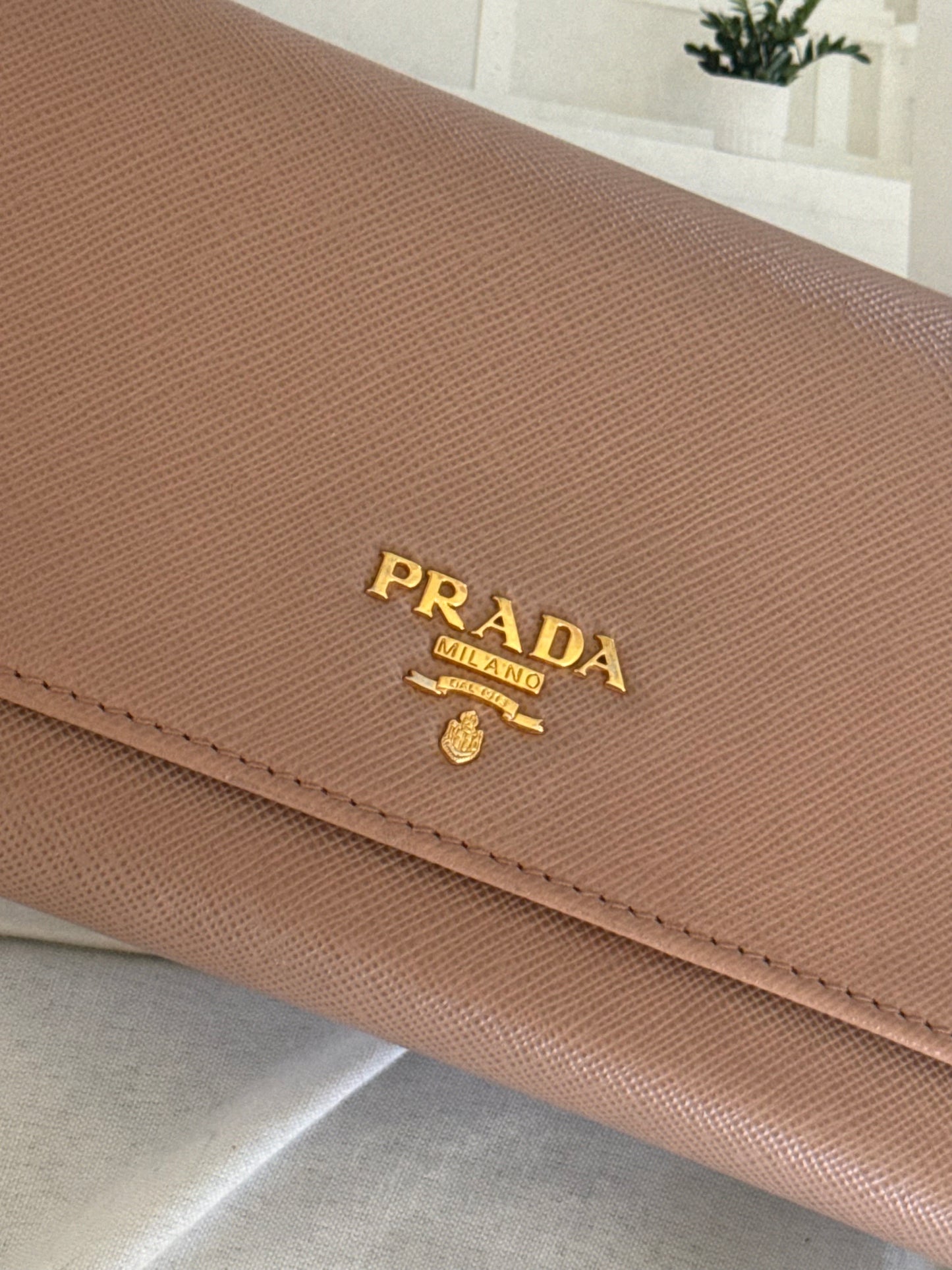 Pre-Owned Prada Saffiano Bag