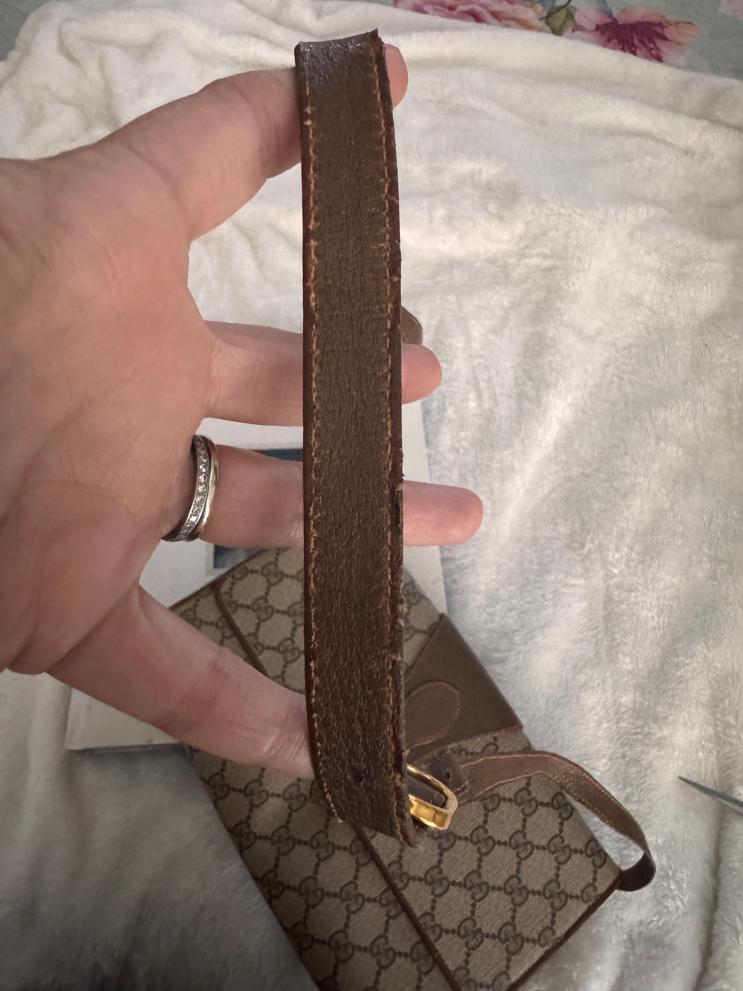 Pre-Owned  GUCCI GG Supreme Shoulder Bag