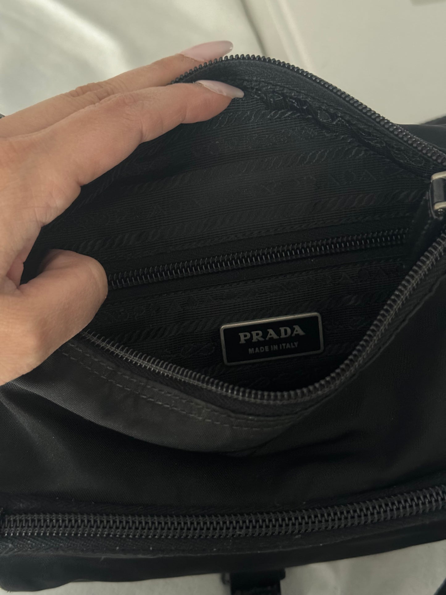 Pre-Owned Prada Buckle Messenger Bag Tessuto