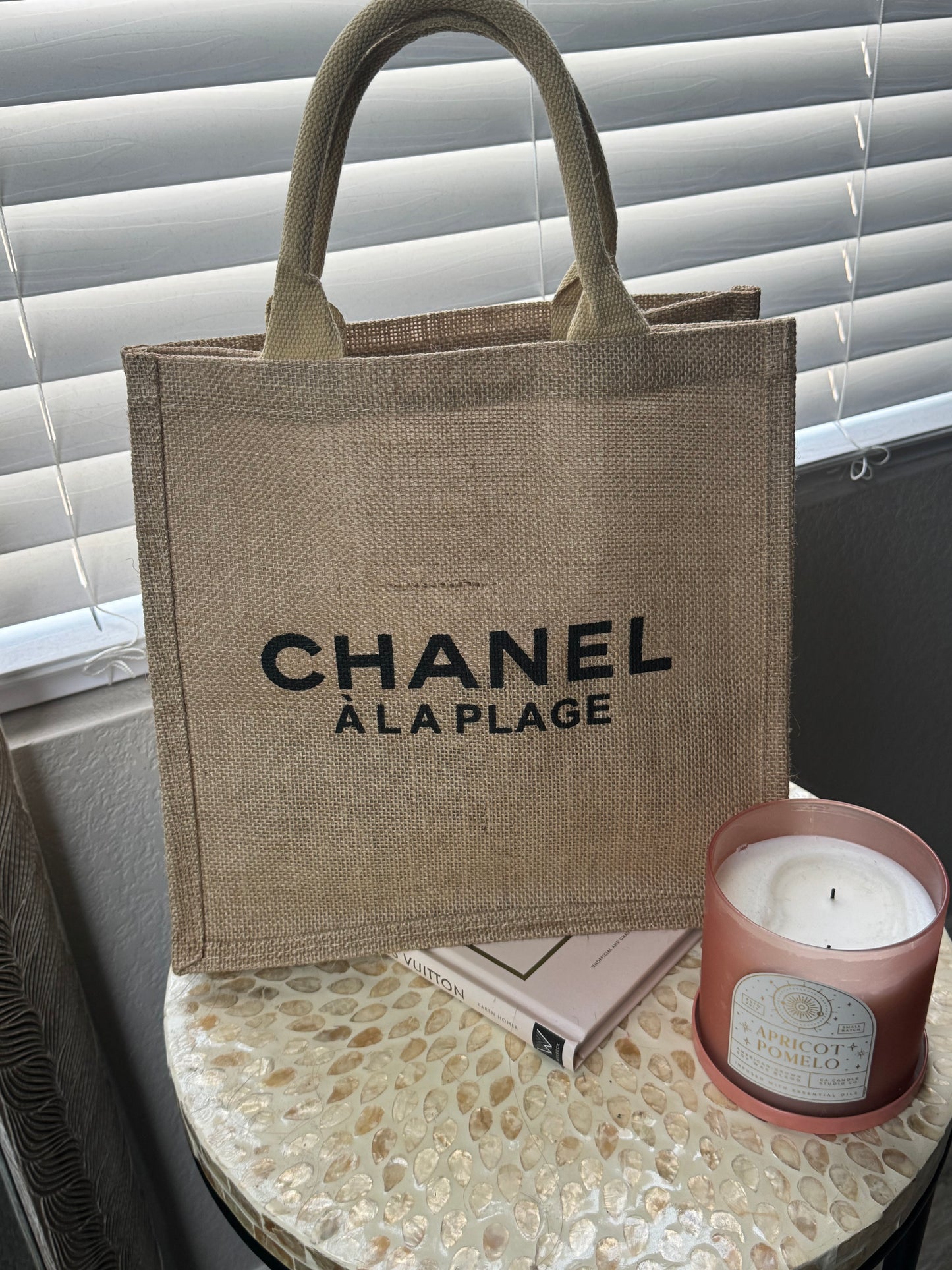 N E W CHANEL “À la plage” VIP Gift Bag