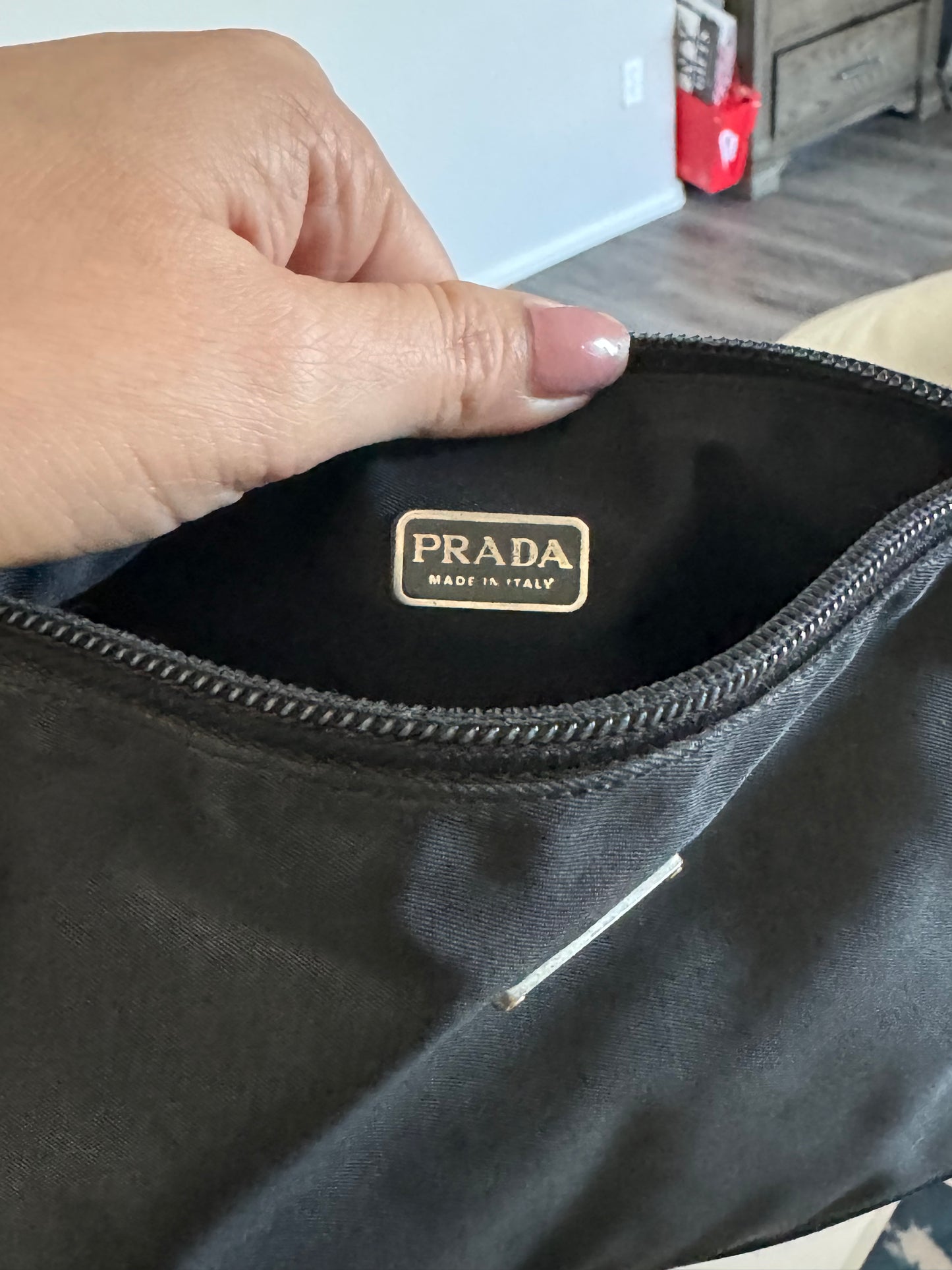 Pre-Owned PRADA handbag accessory pouch Pocono triangular logo plate Tessuto nylon black