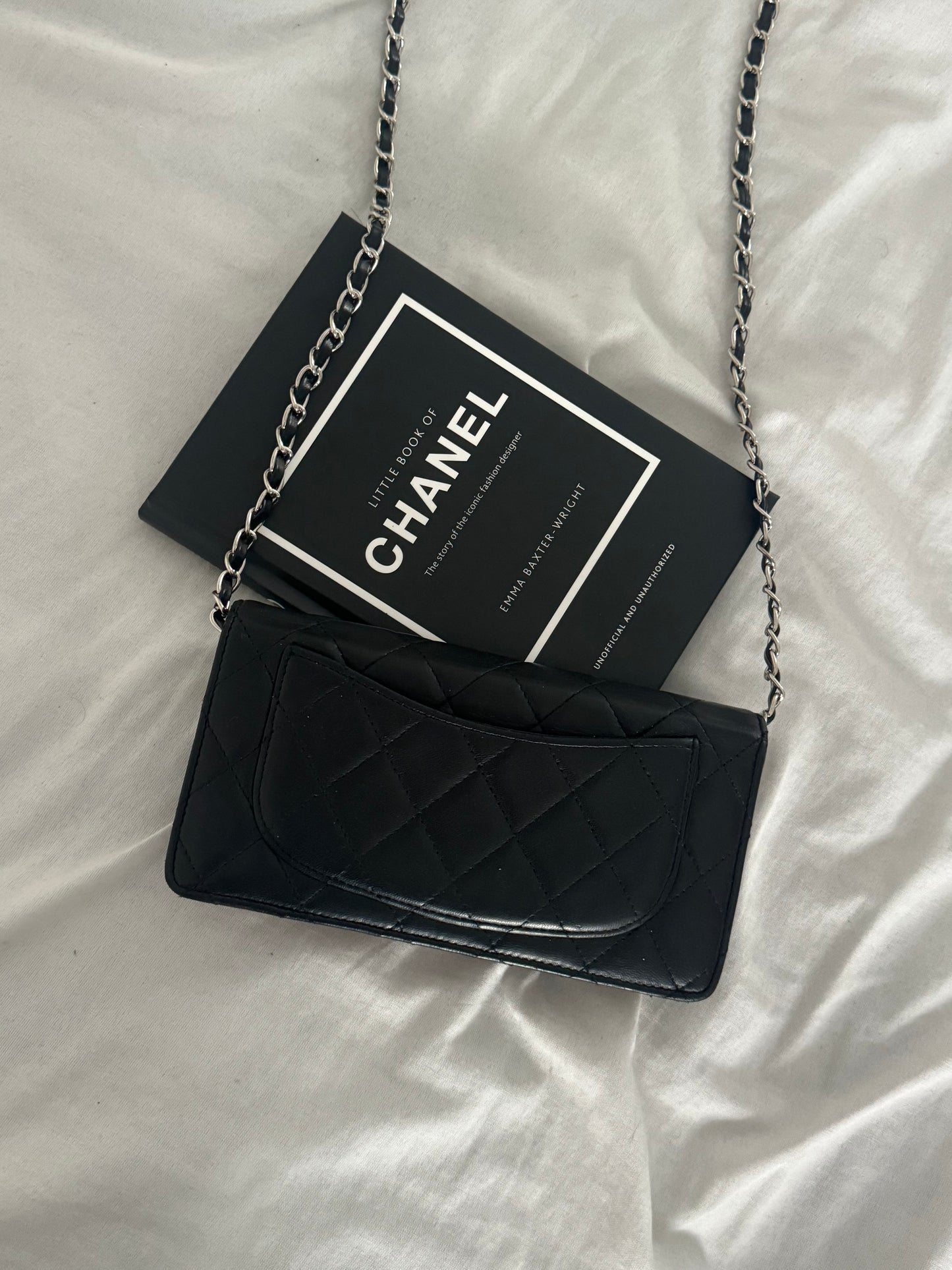 Pre-owned Chanel Lambskin Matelasse Long Wallet Crossbody Bag