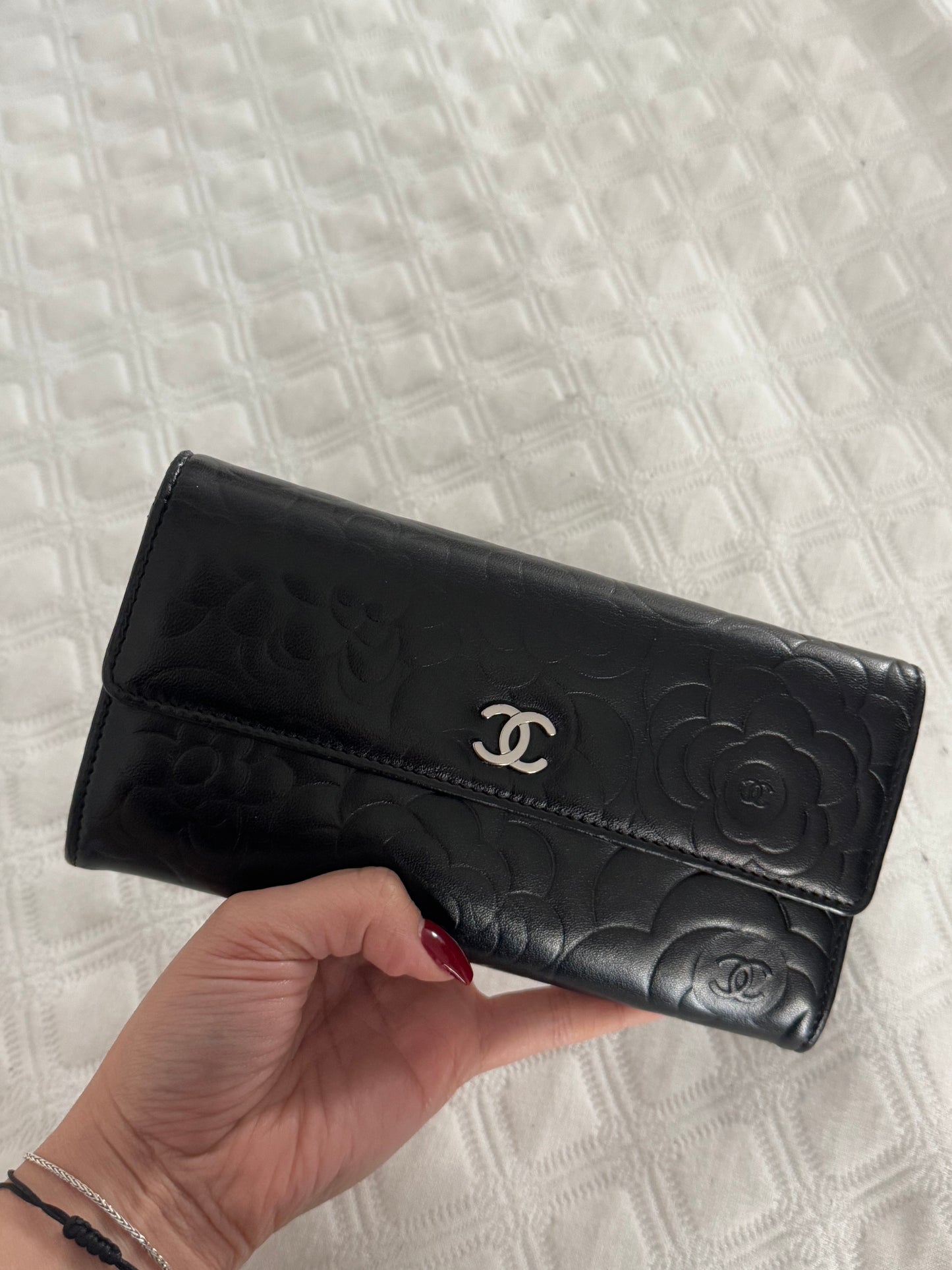 Pre-Owned Chanel Lambskin Camellia Embossed Large Flap Wallet On Chain Crossbody Bag