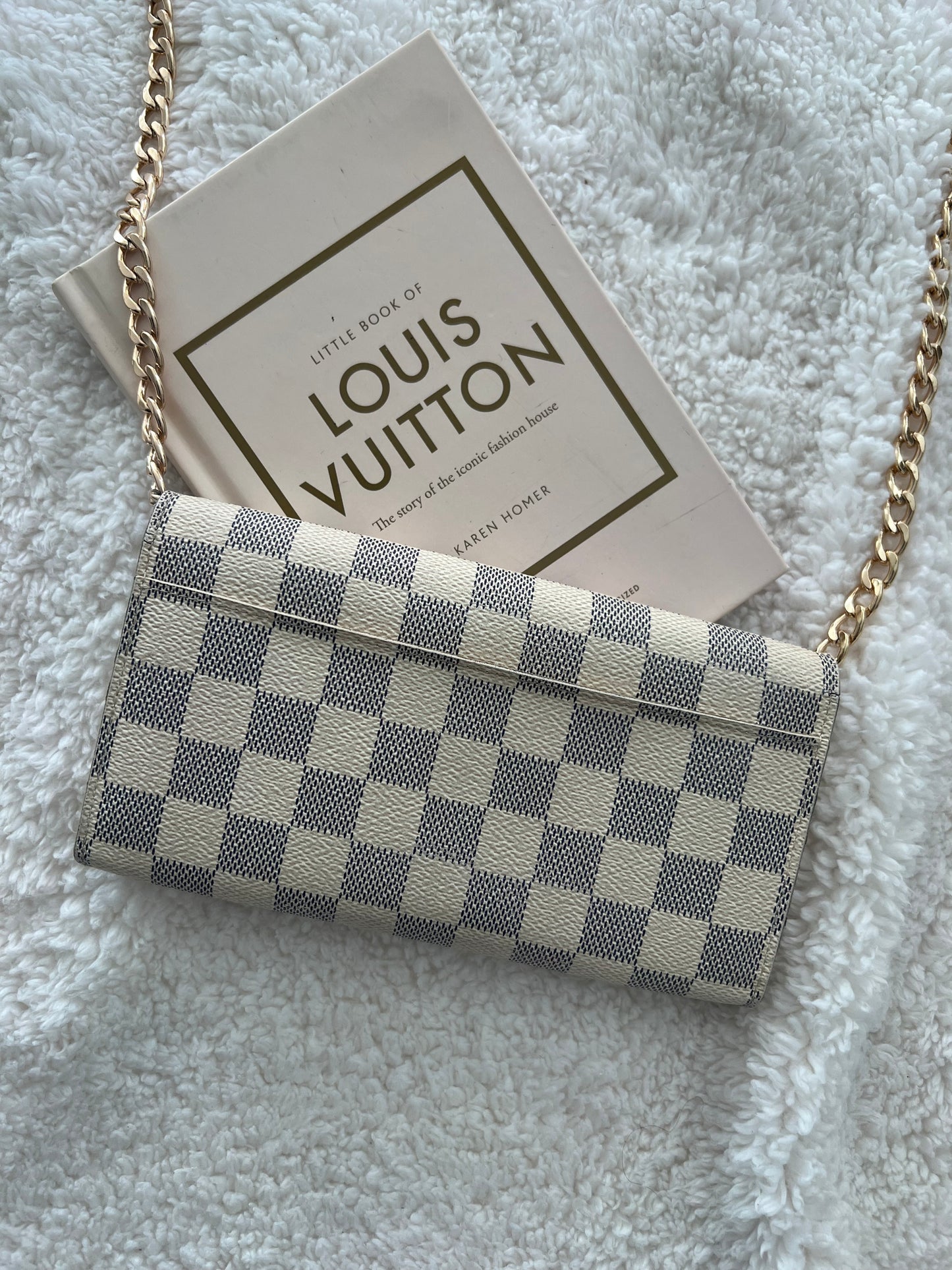 Pre-owned Louis Vuitton Damier Azur Sarah Wallet Crossbody Bag