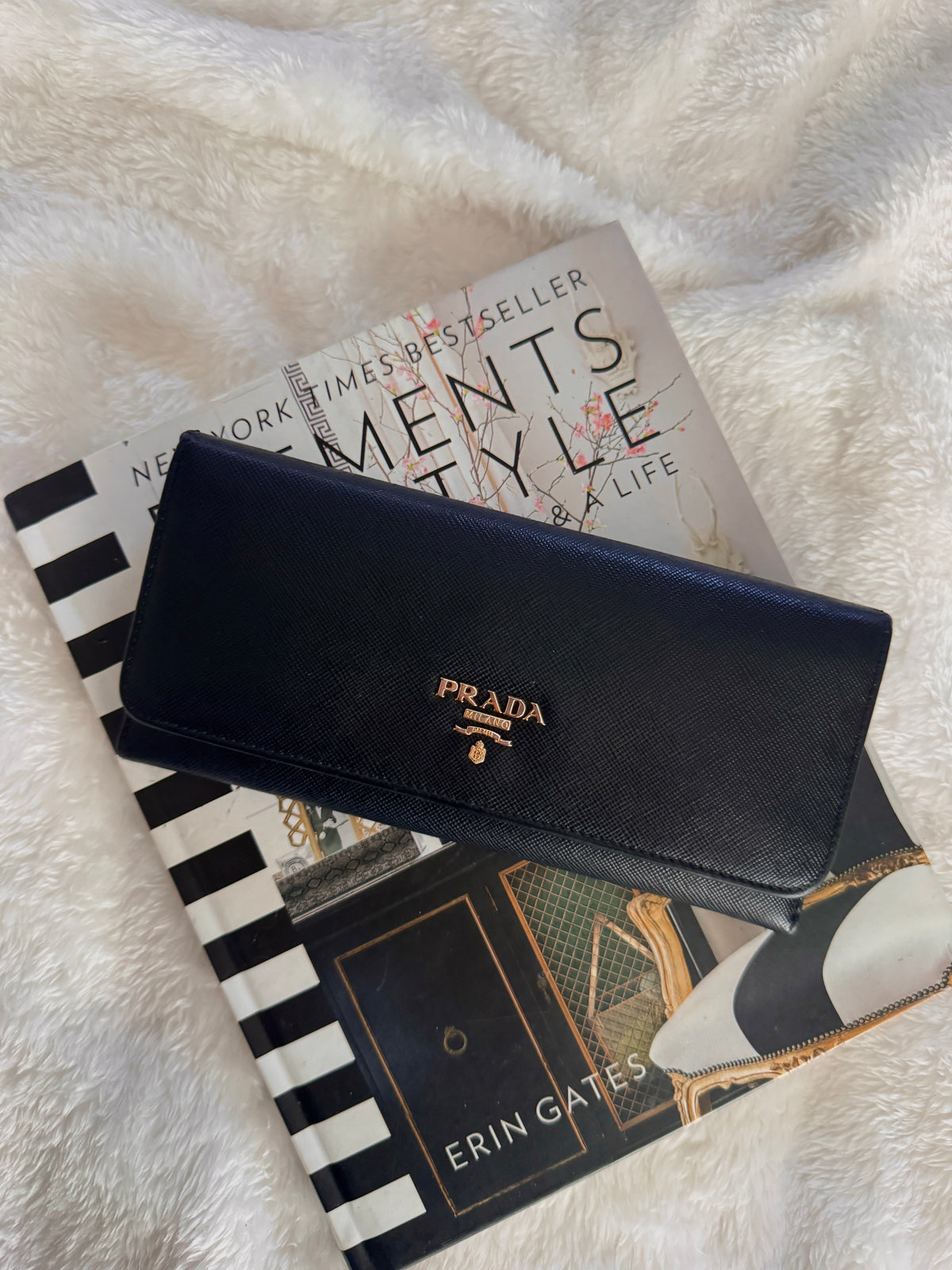 Pre-Owned  Prada Saffiano Leather Wallet On Chain