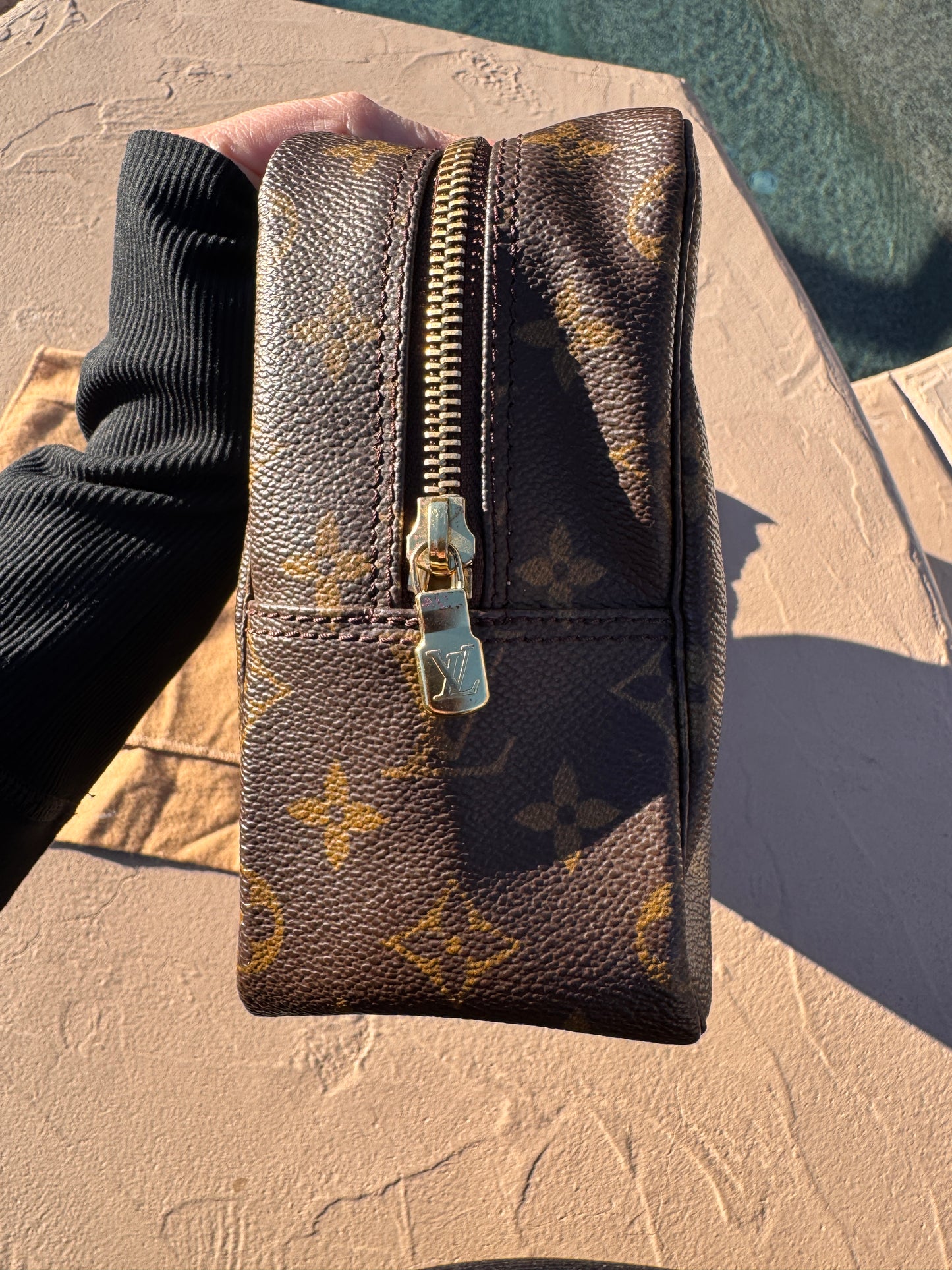Pre-Owned Louis Vuitton Monogram Trousse Toilette 28 Cosmetic Pouch Clutch Bag