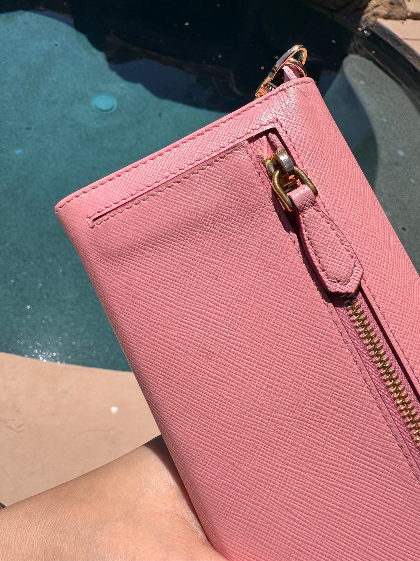 Pre-Owned Prada Saffiano Line Gold Logo Wallet On Chain Crossbody Bag